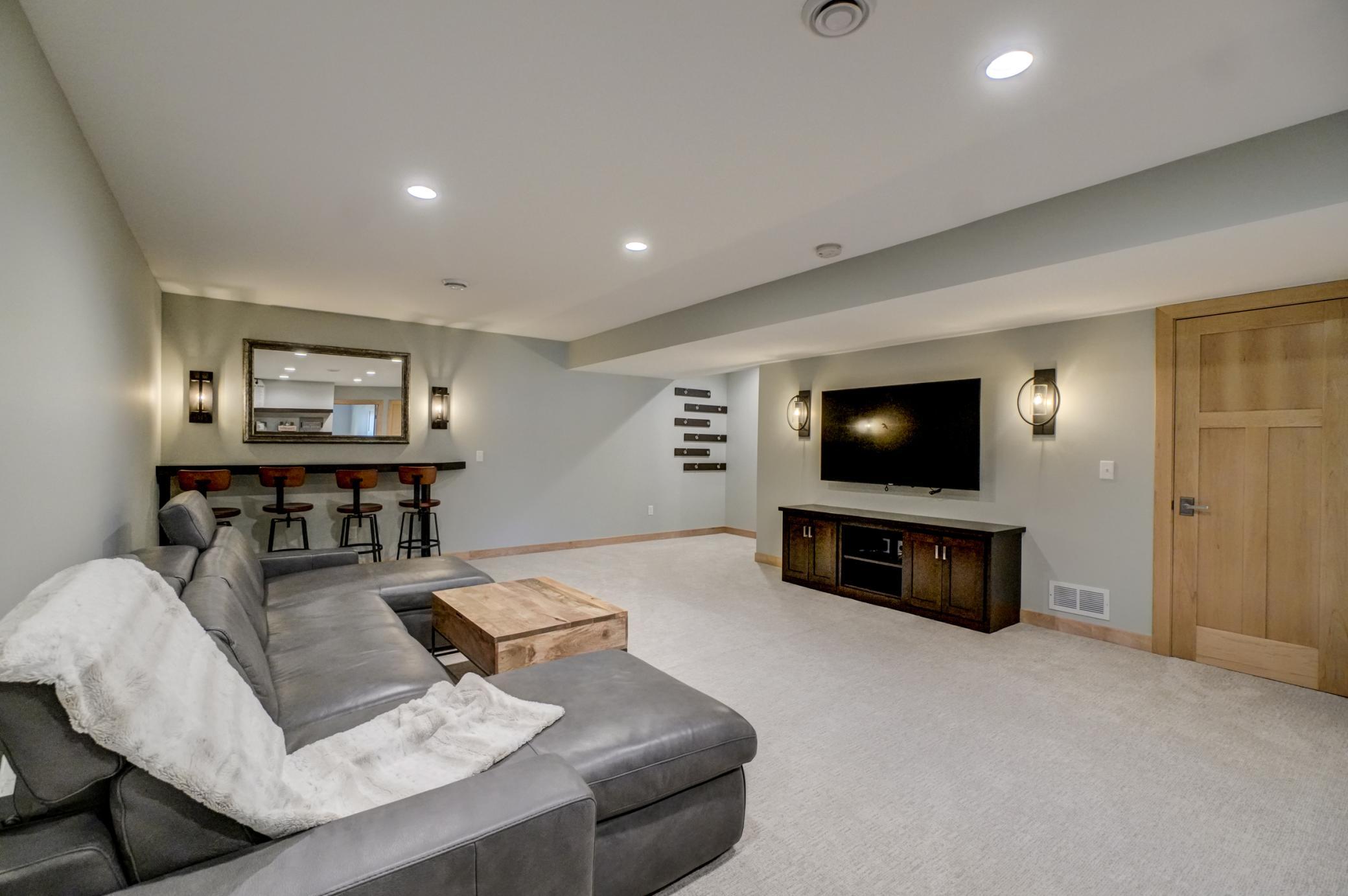 main property photo 64