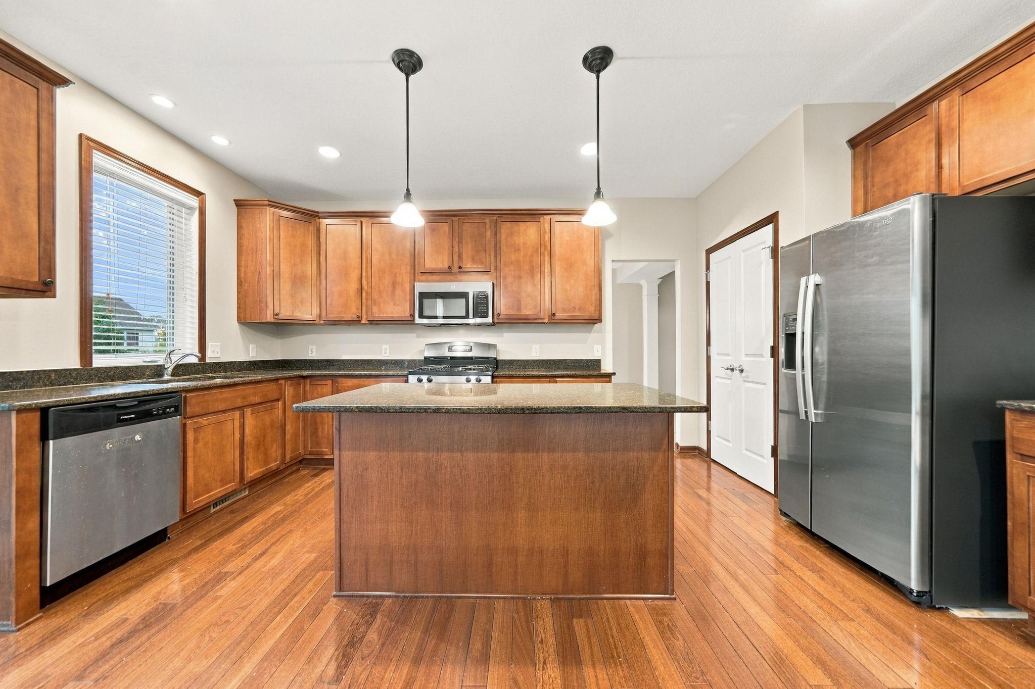 main property photo 15