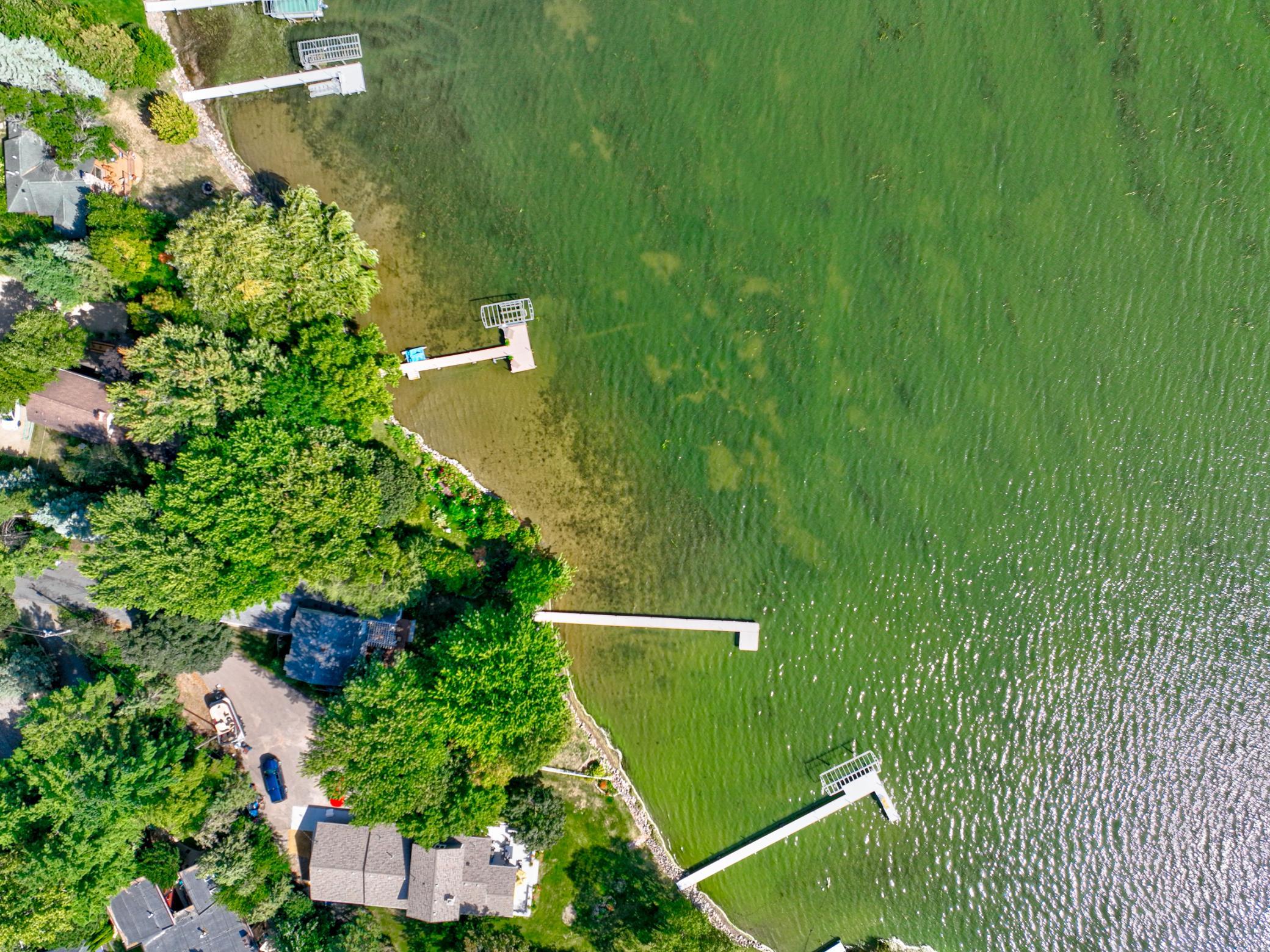 main property photo 40