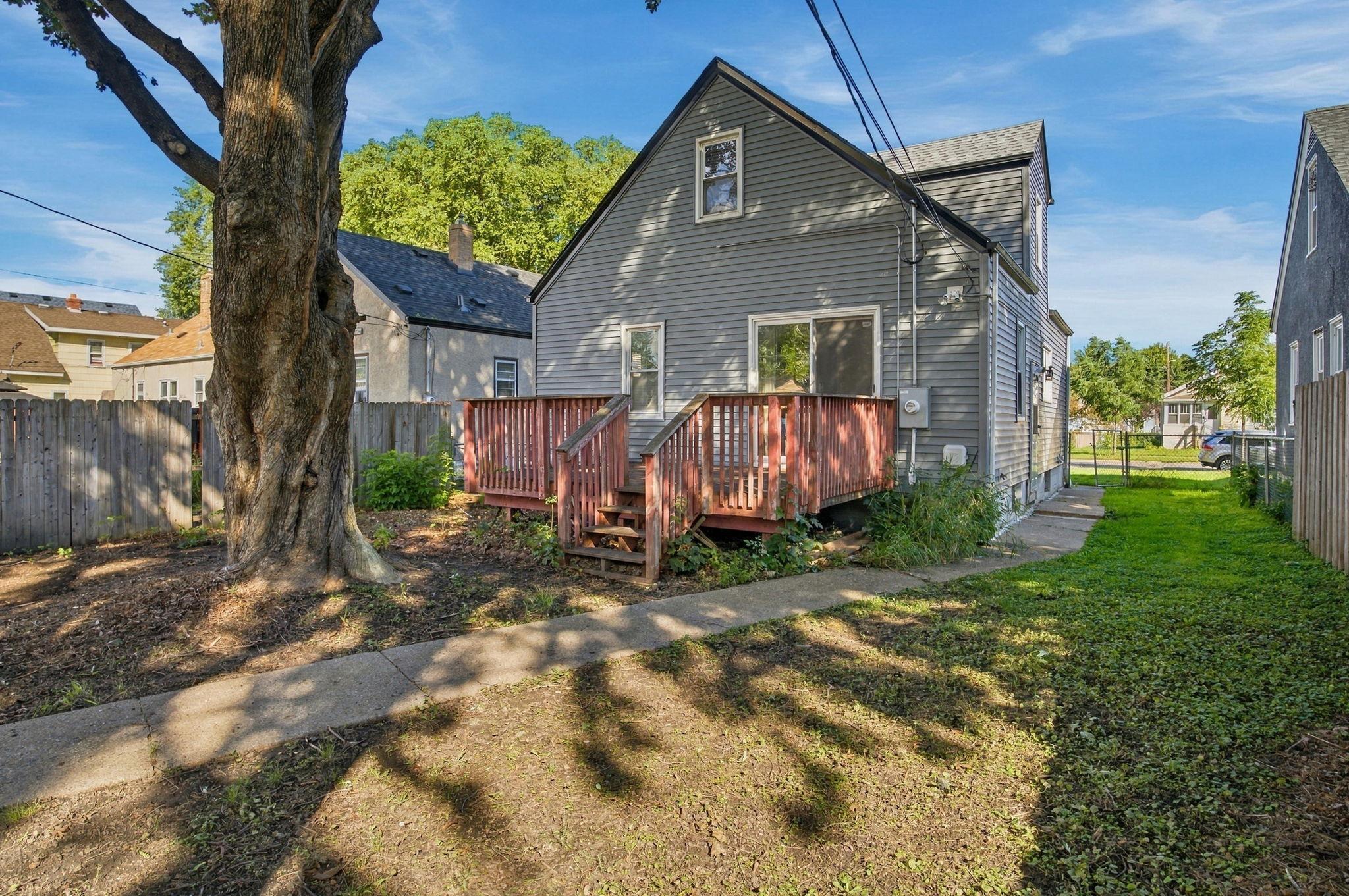 main property photo 28