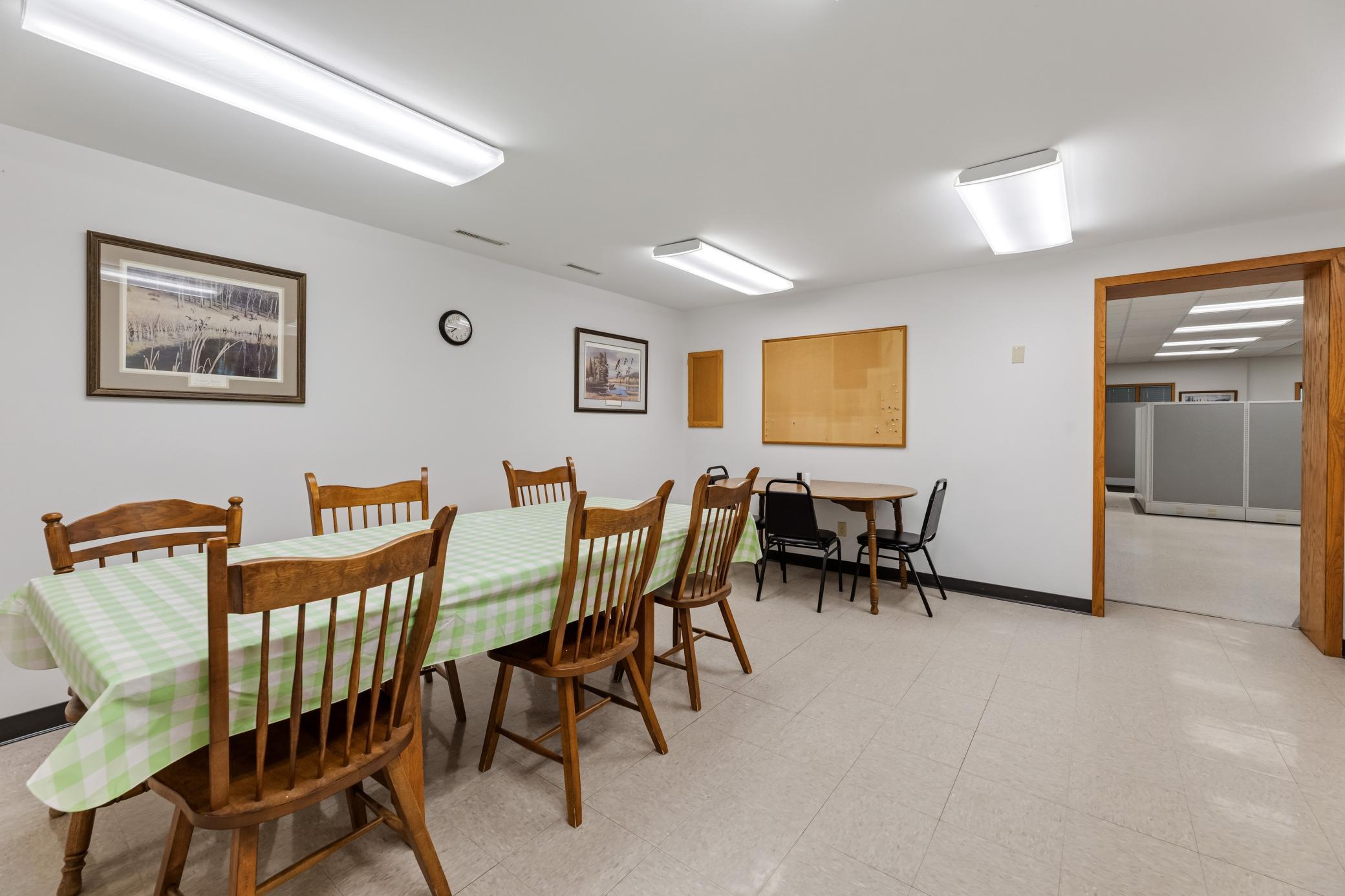 main property photo 40