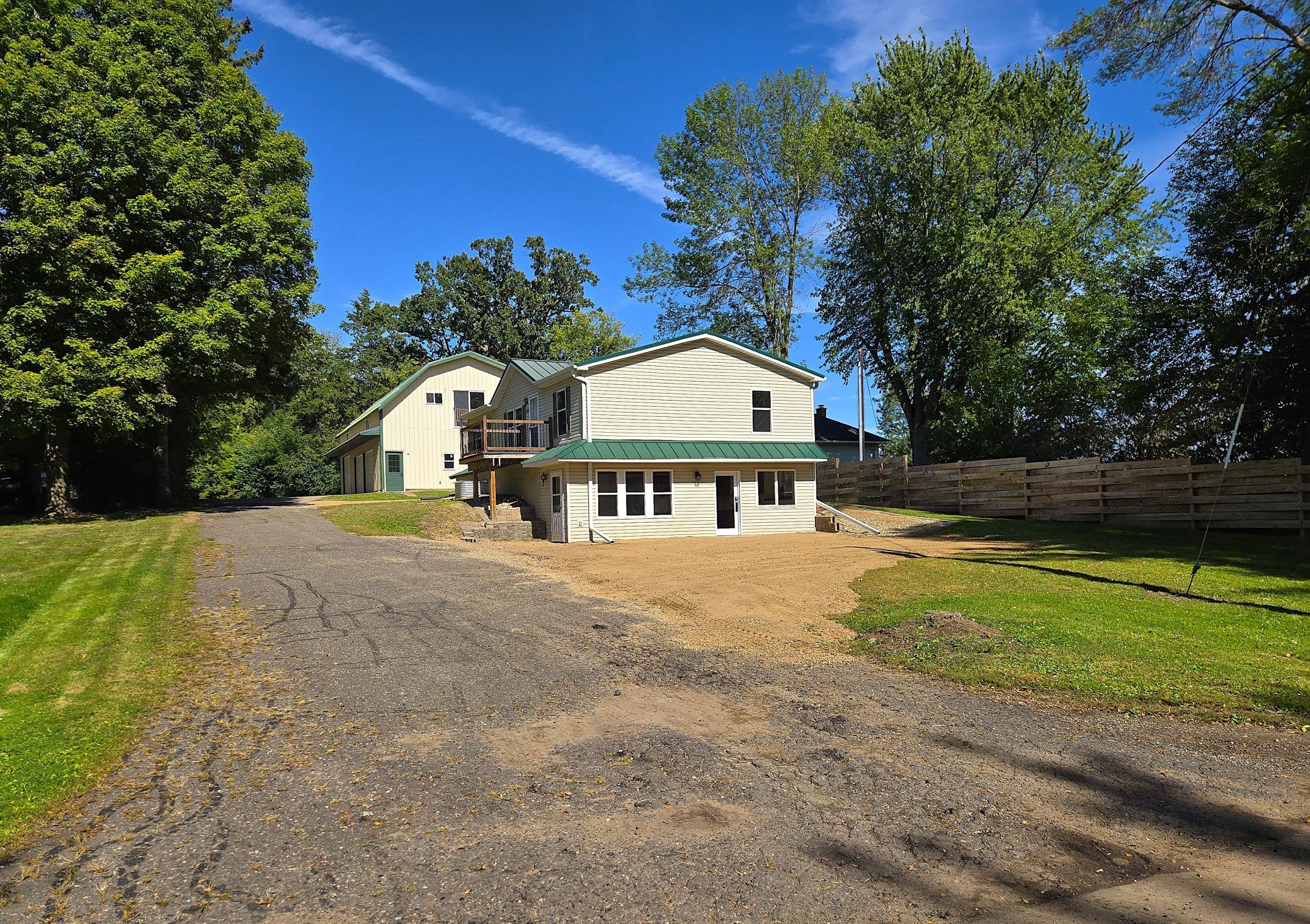 main property photo 5
