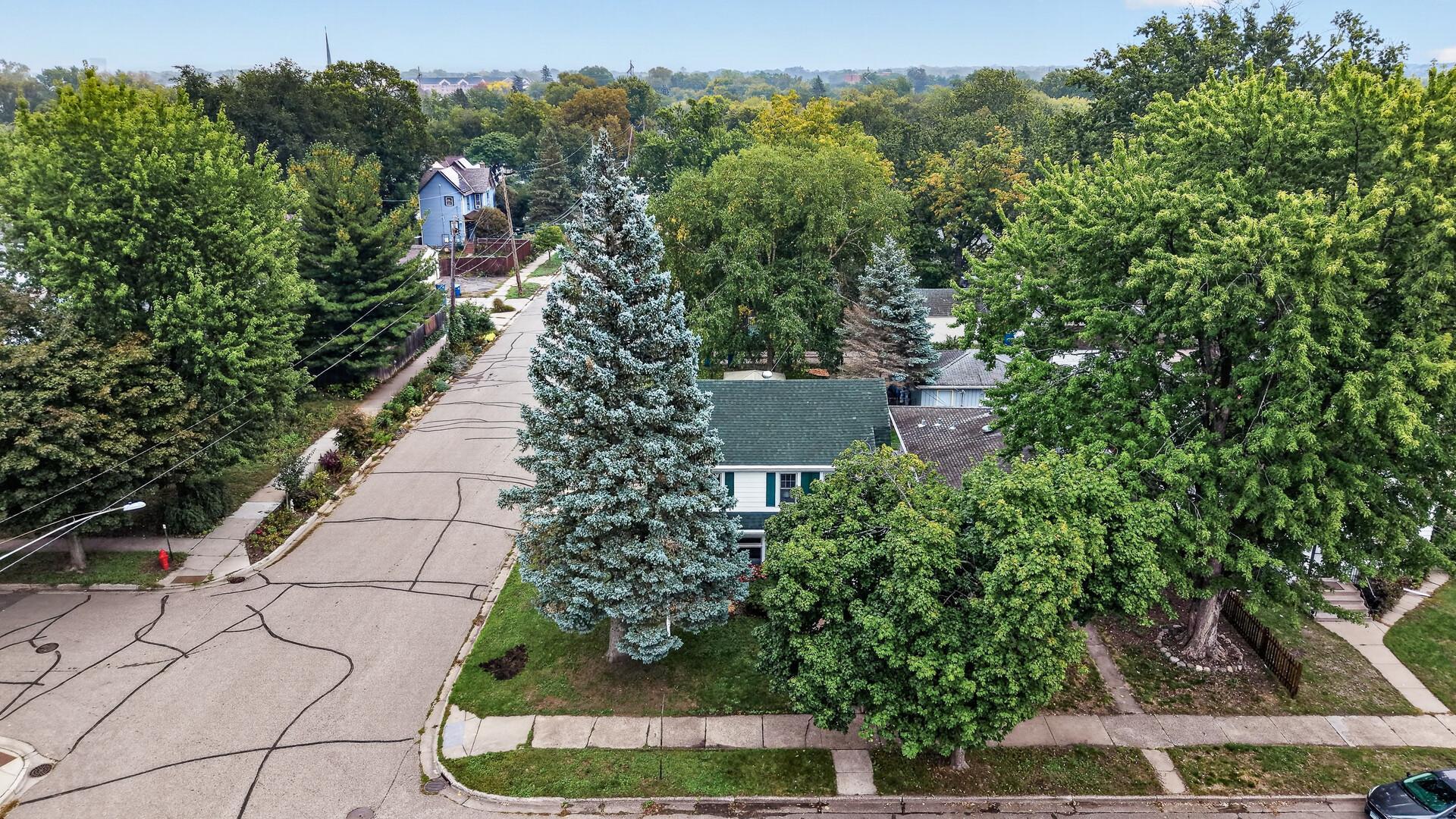 main property photo 23