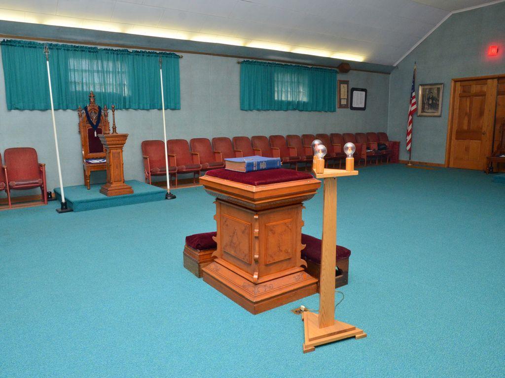 main property photo 8