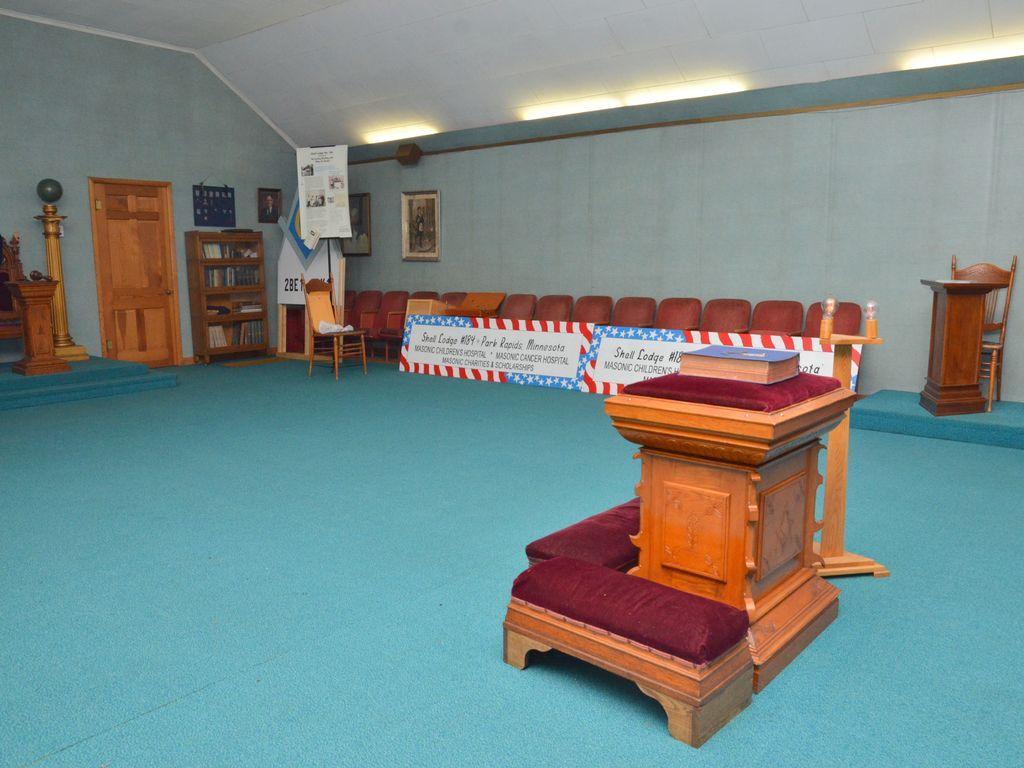 main property photo 9