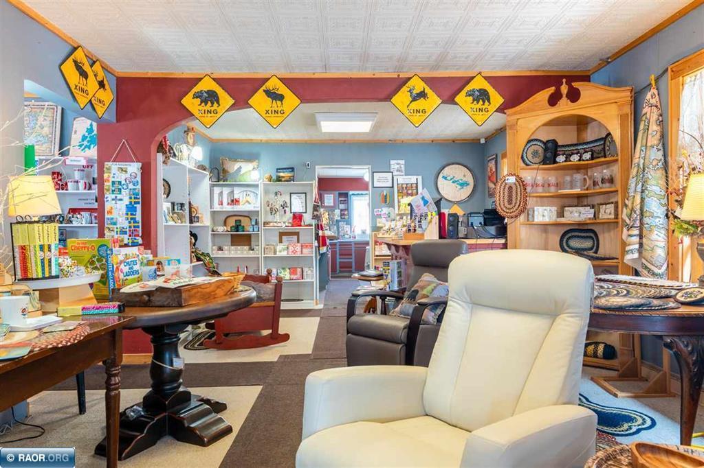 main property photo 16