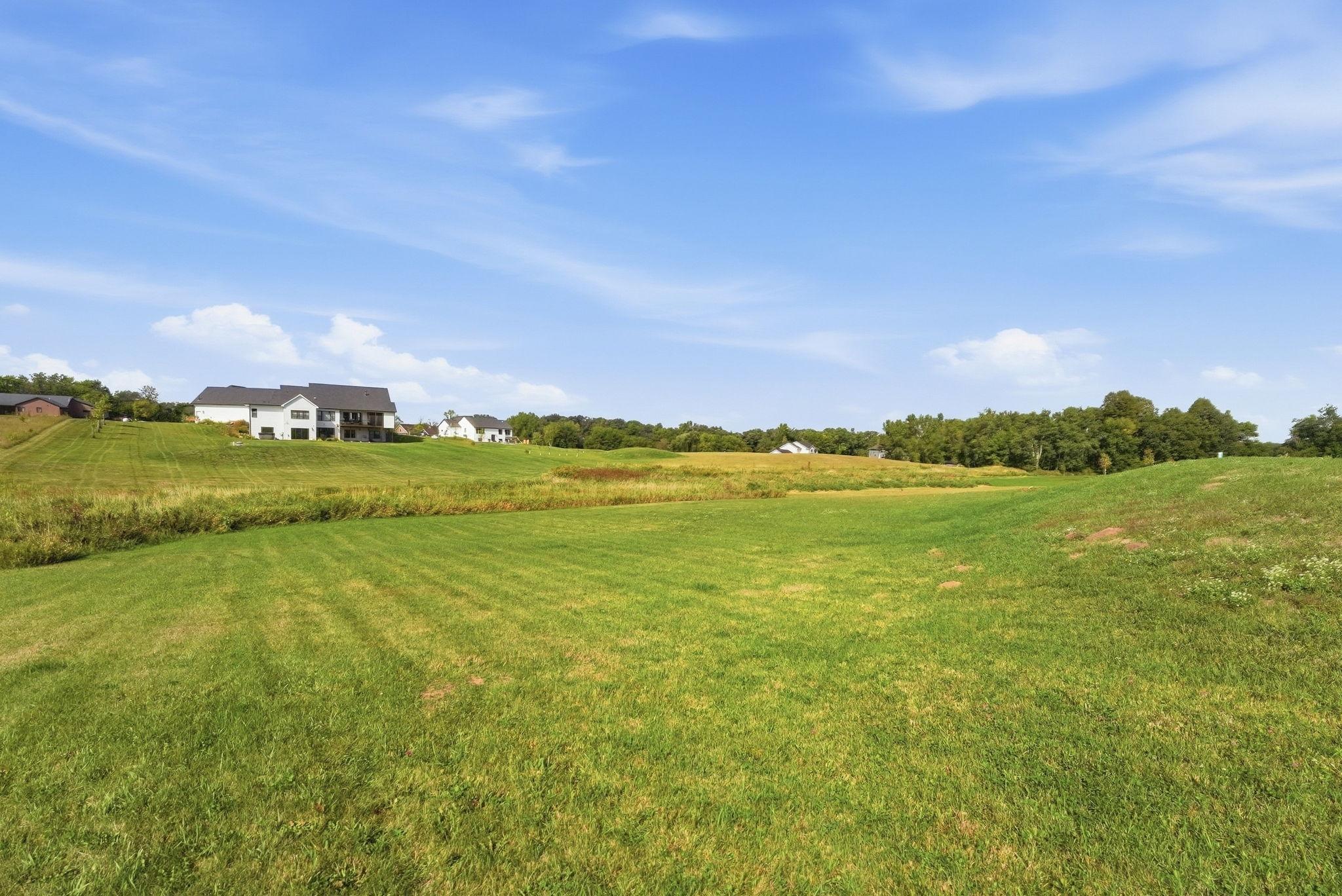 main property photo 40