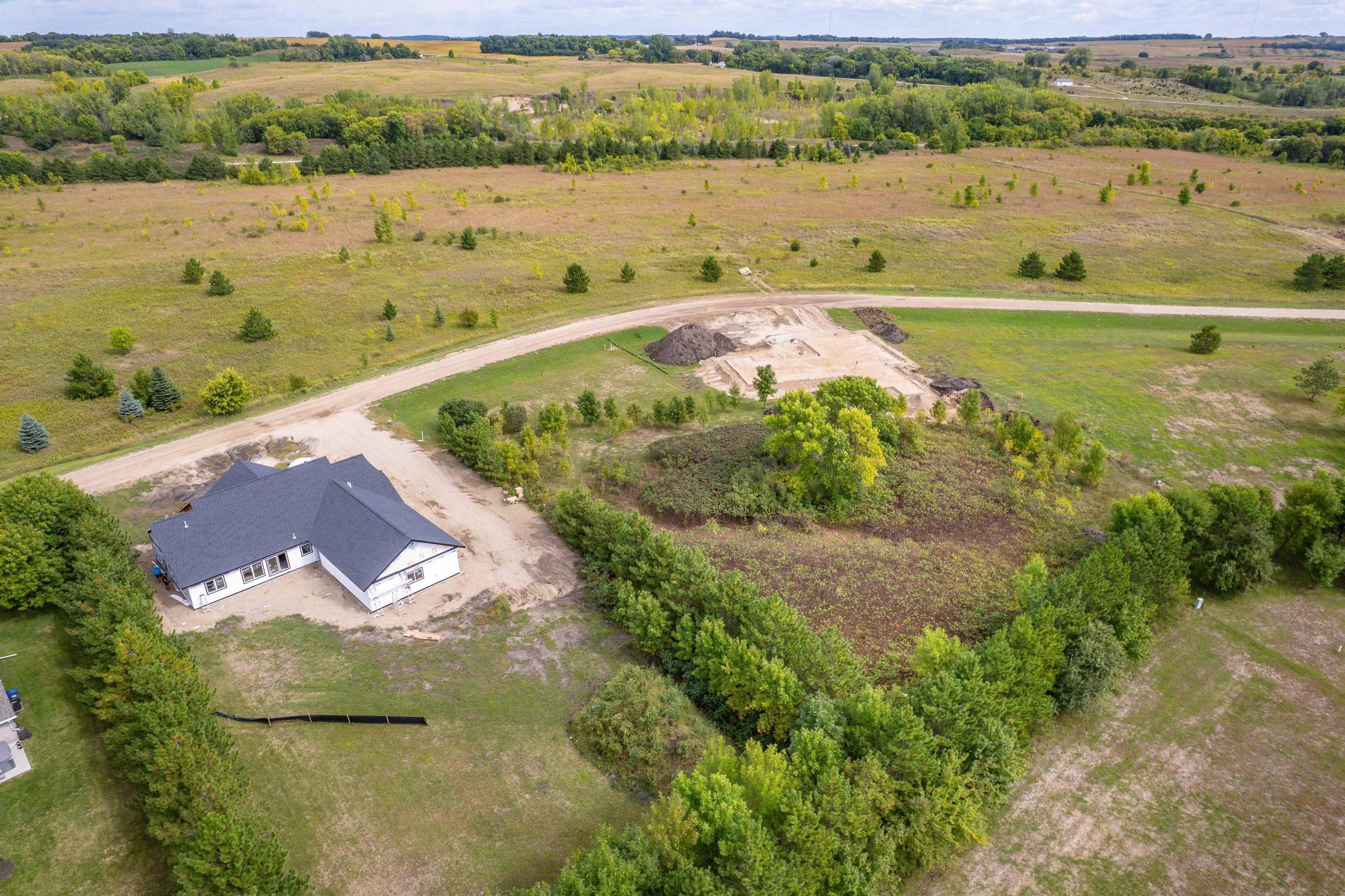 main property photo 11