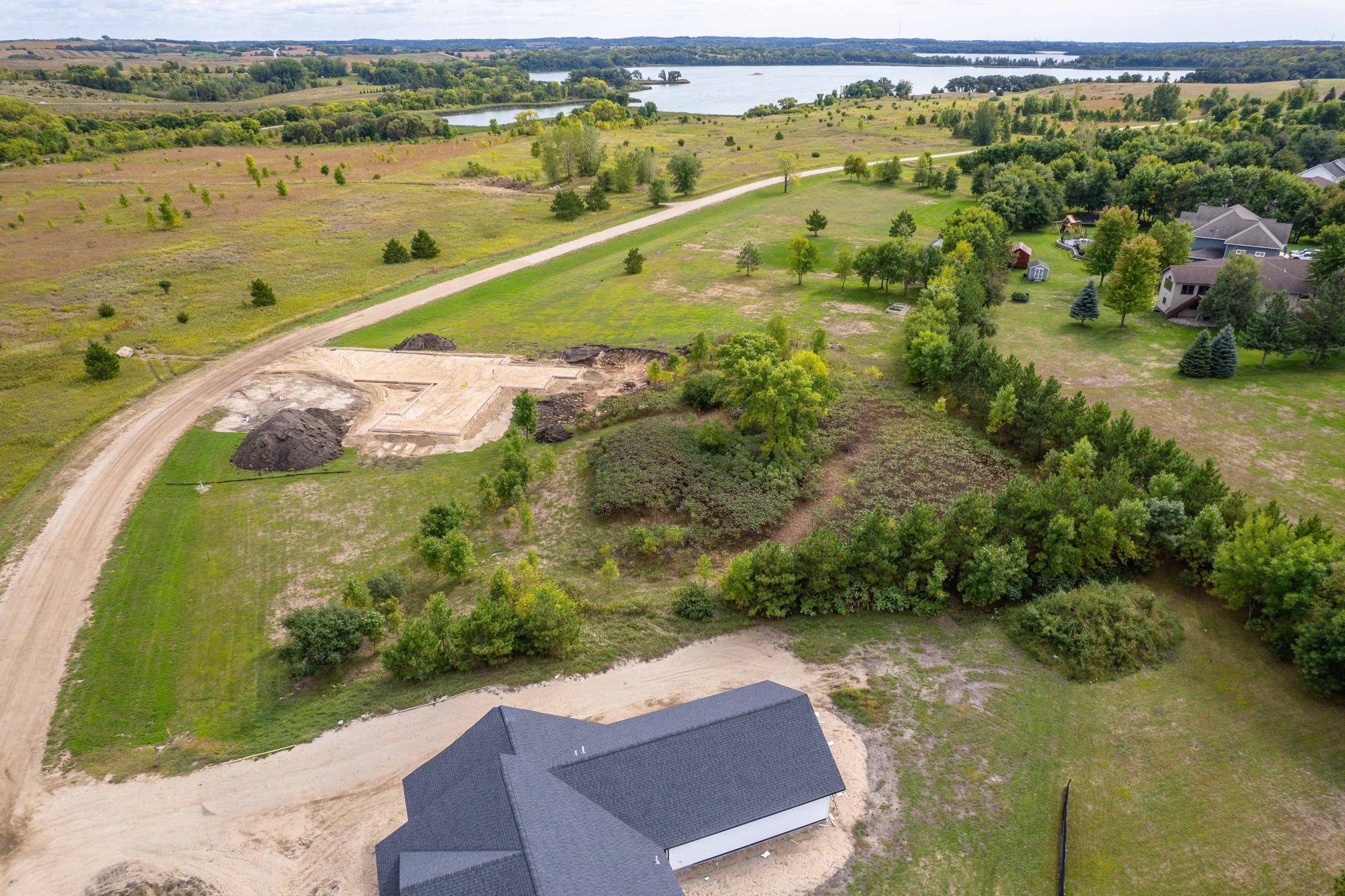 main property photo 9