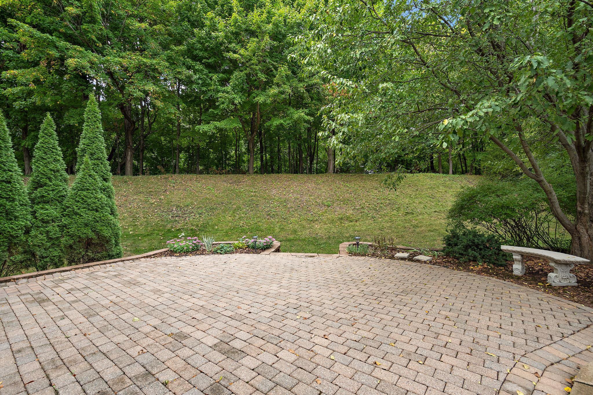 main property photo 10