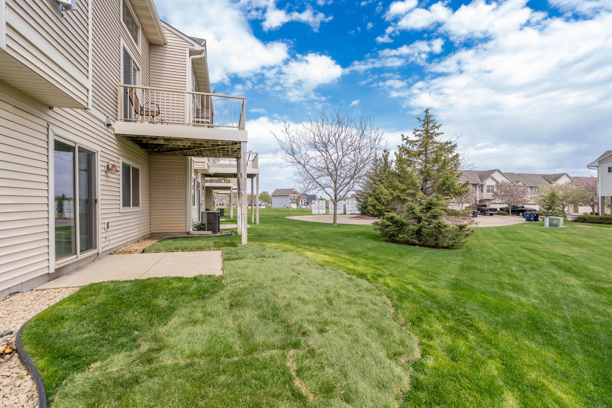 main property photo 33
