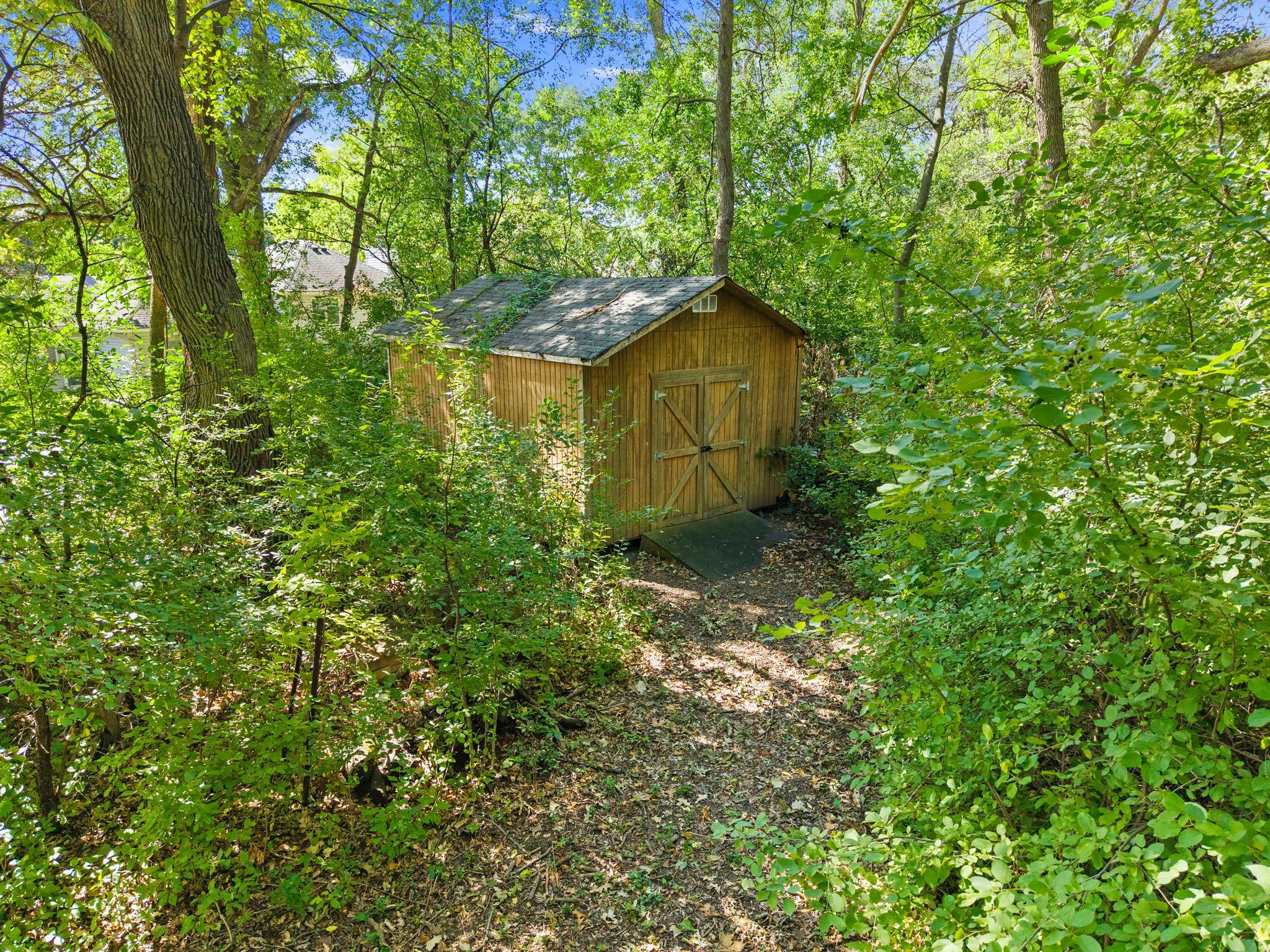 main property photo 78