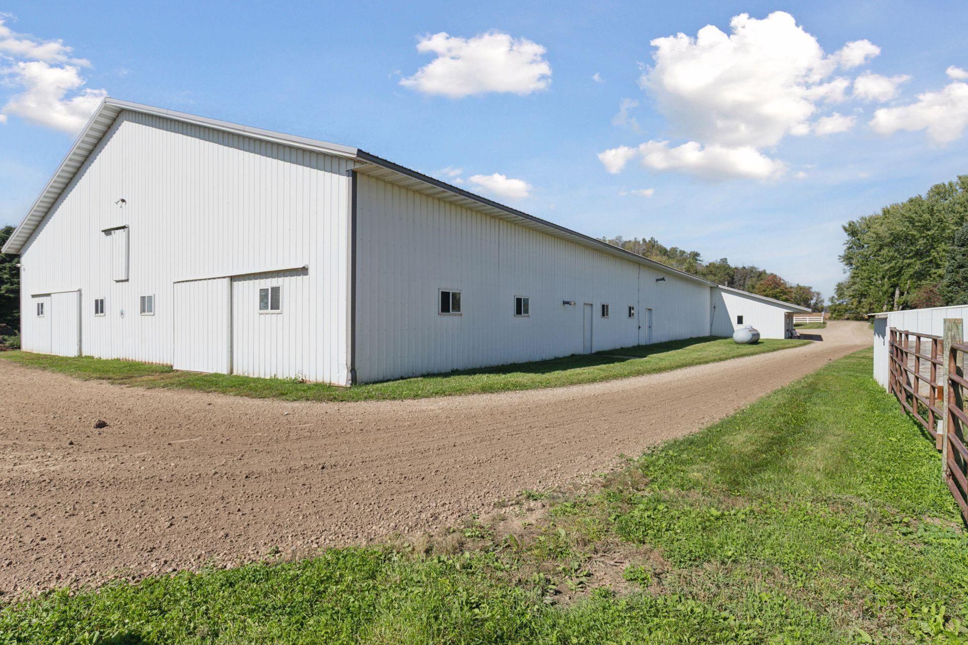 main property photo 16