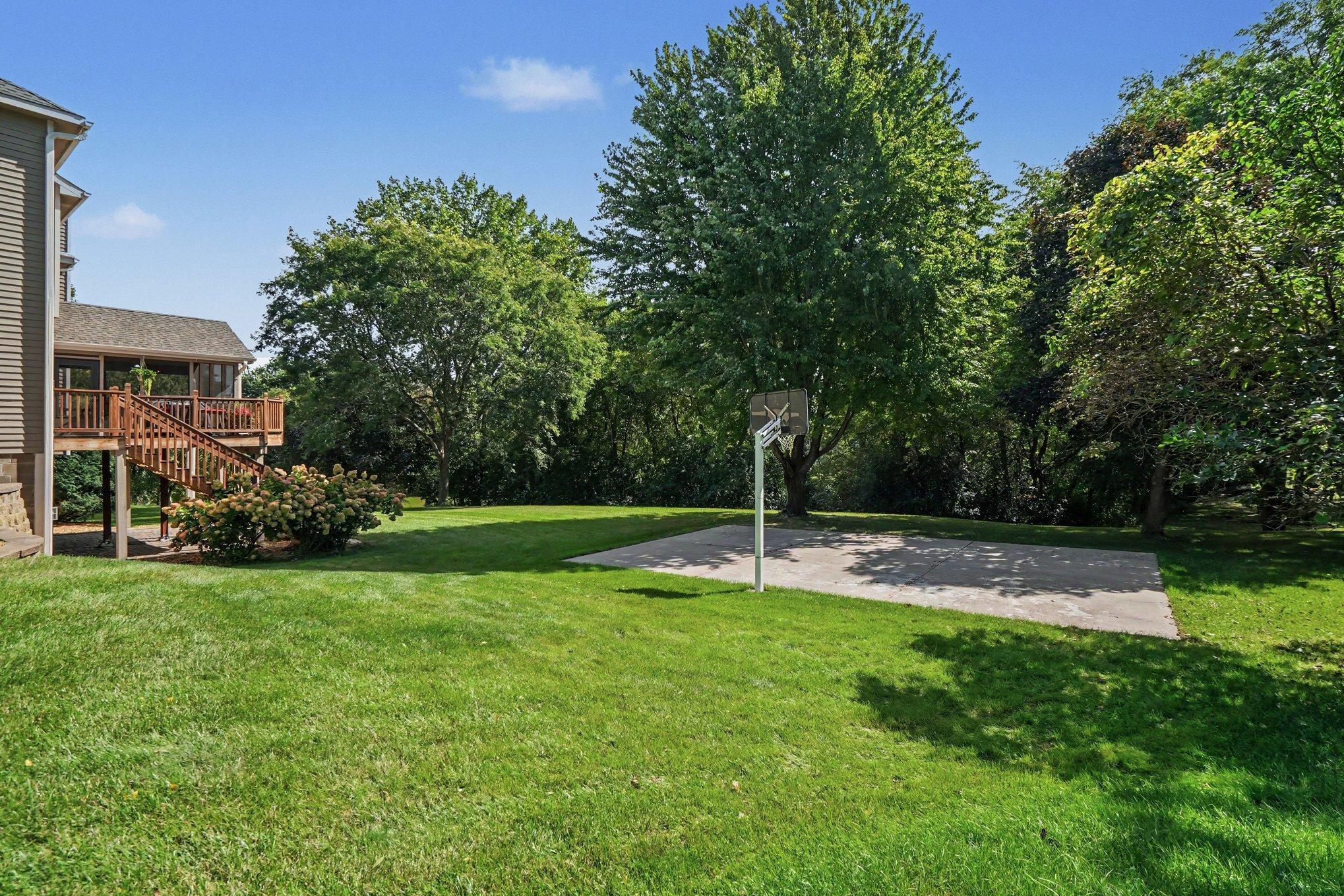 main property photo 36