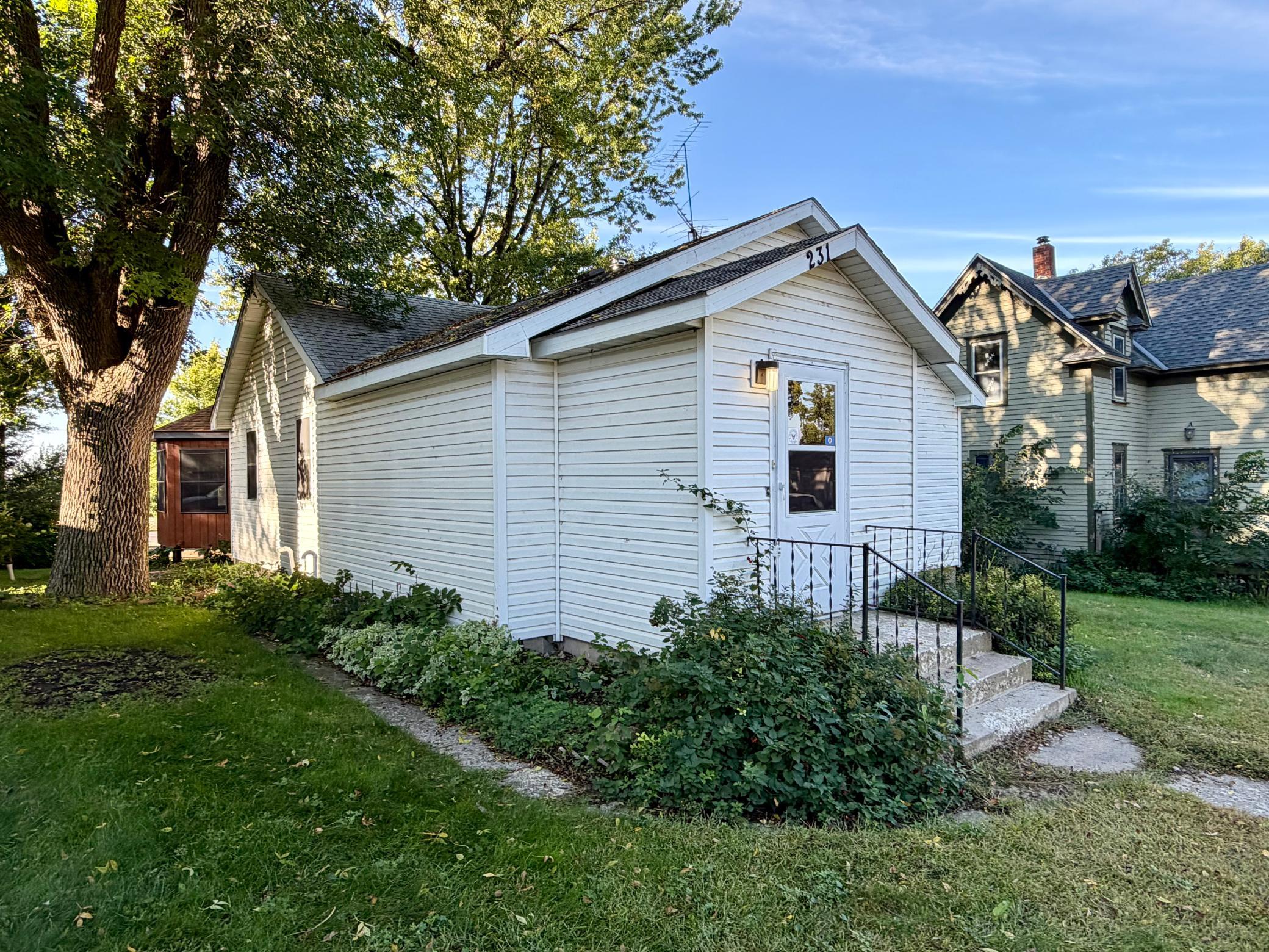 main property photo 4