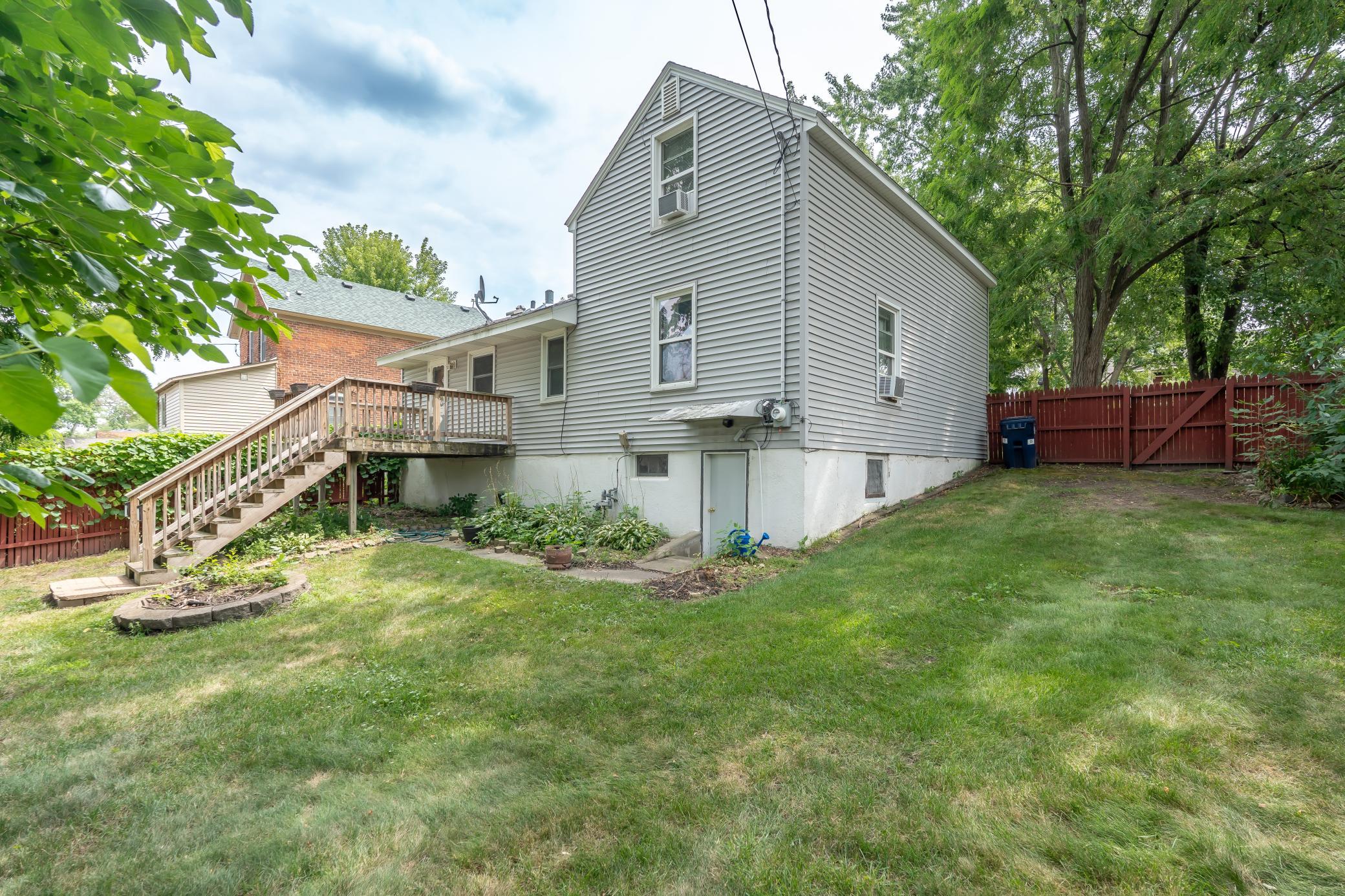 main property photo 22