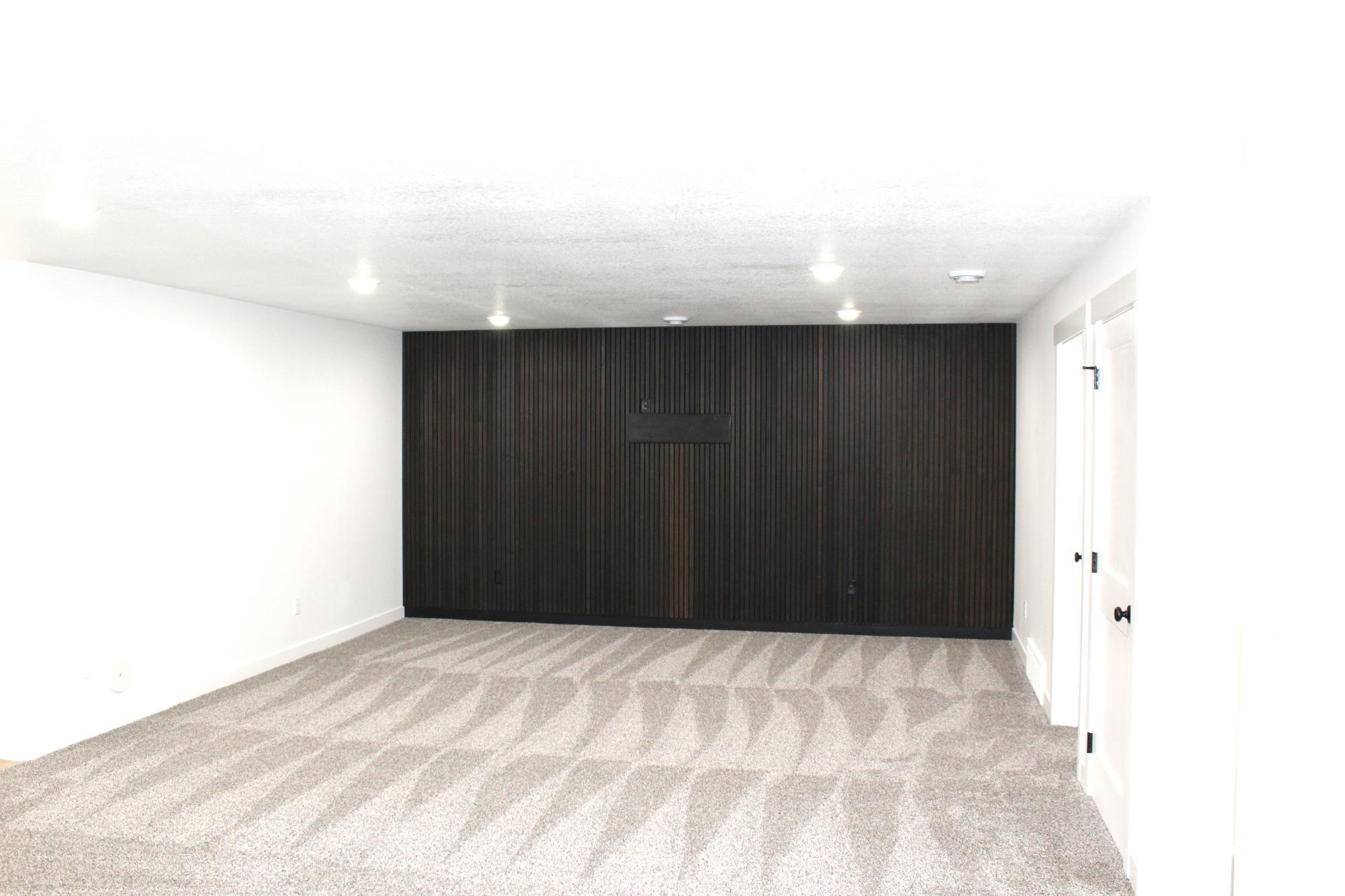 main property photo 79