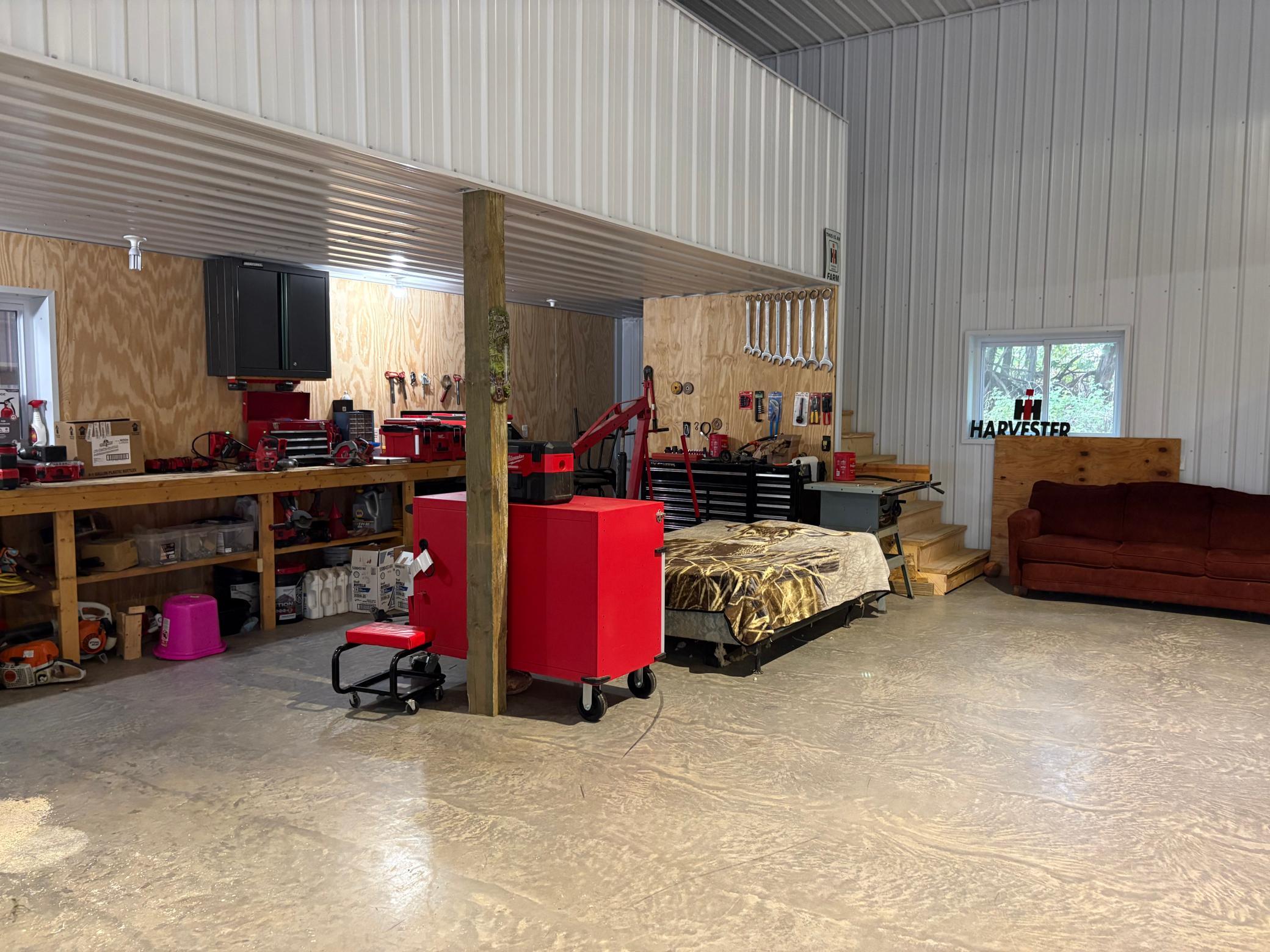 main property photo 19