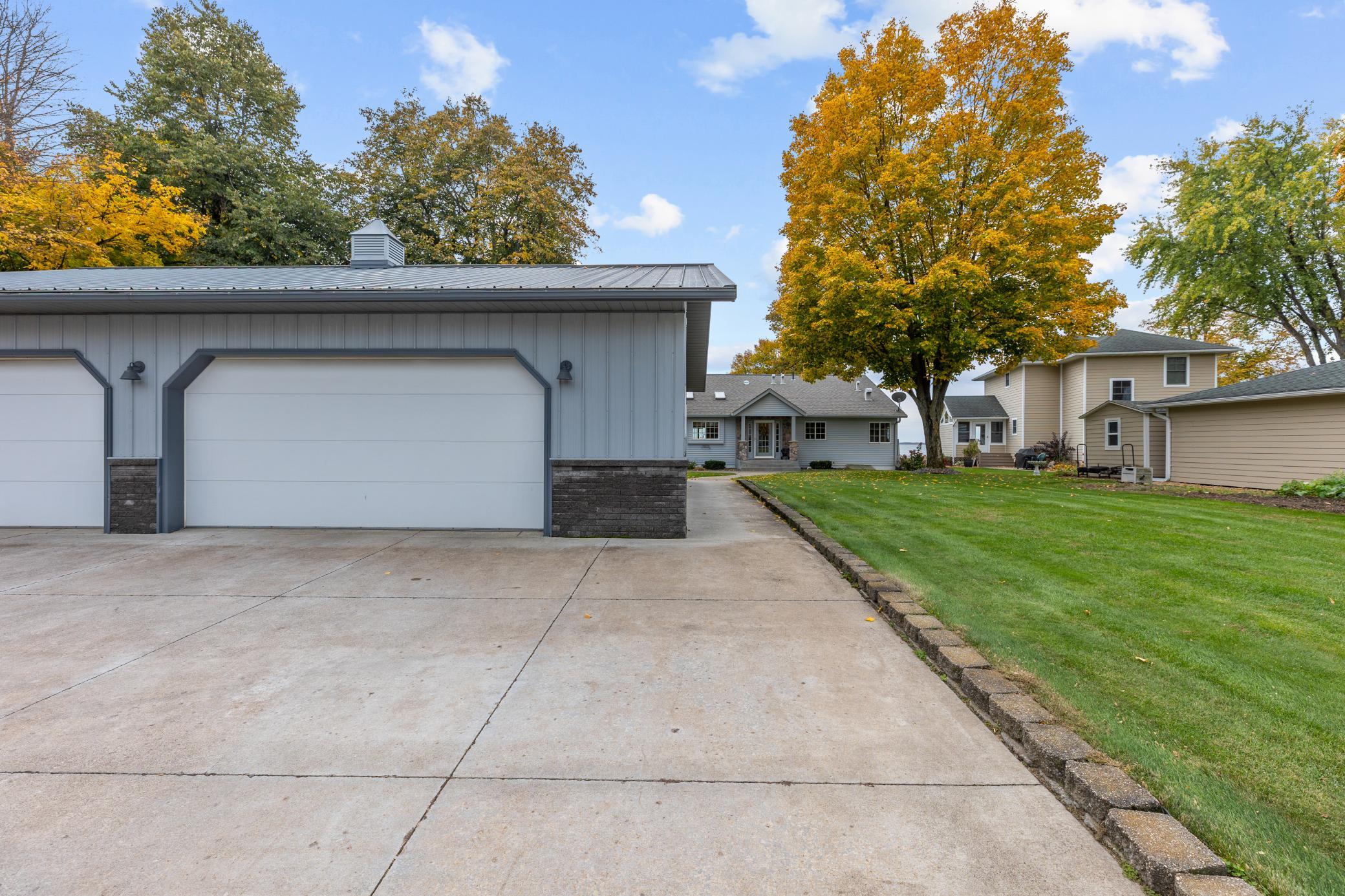 main property photo 51