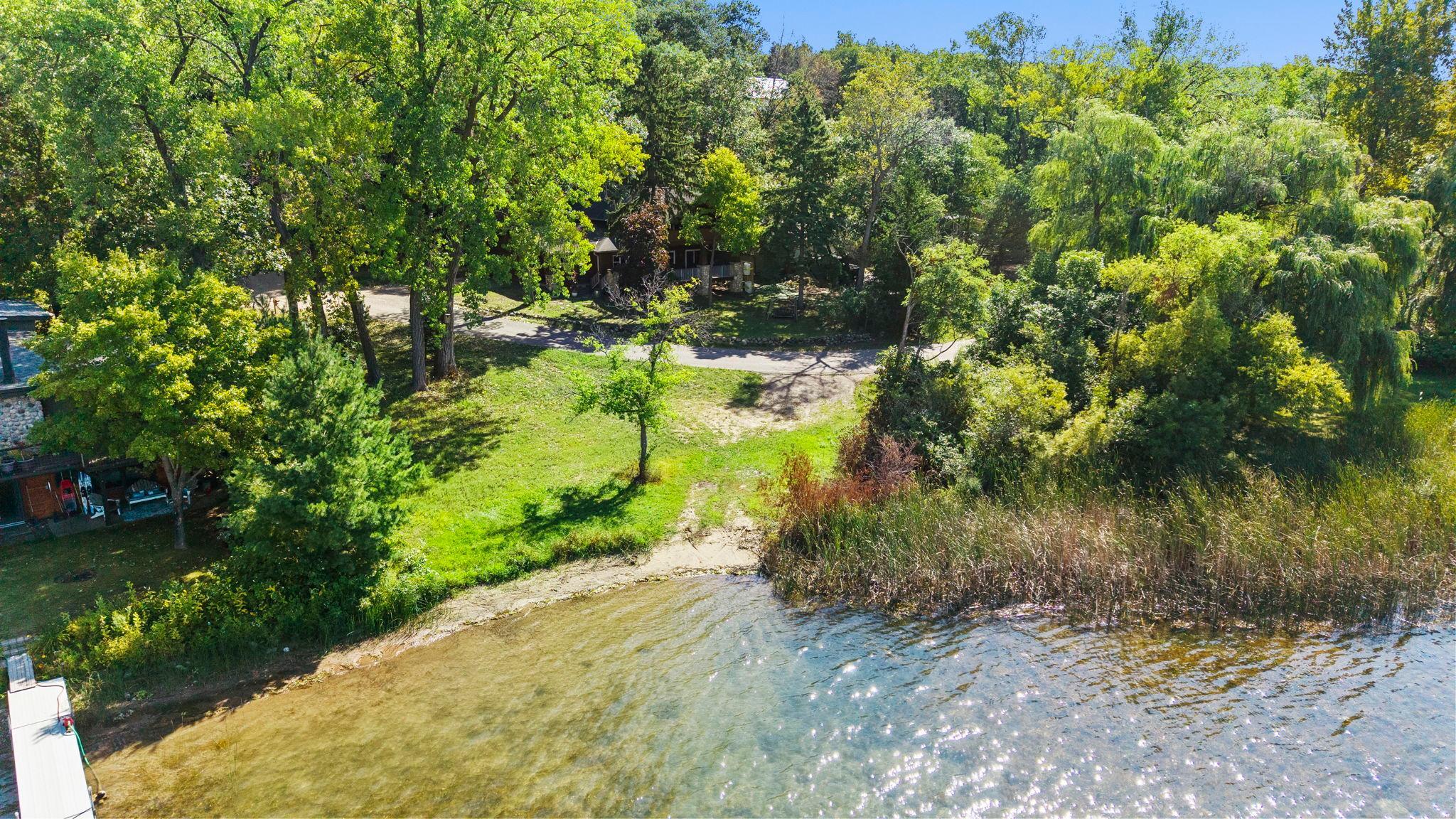 main property photo 78