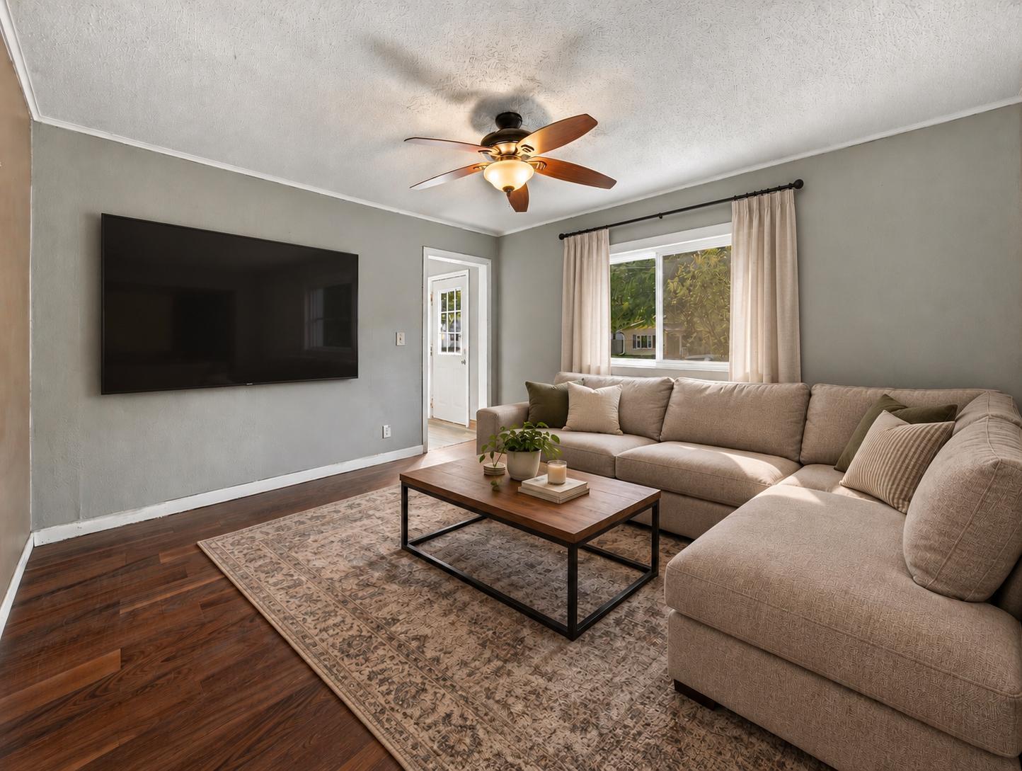 main property photo 7