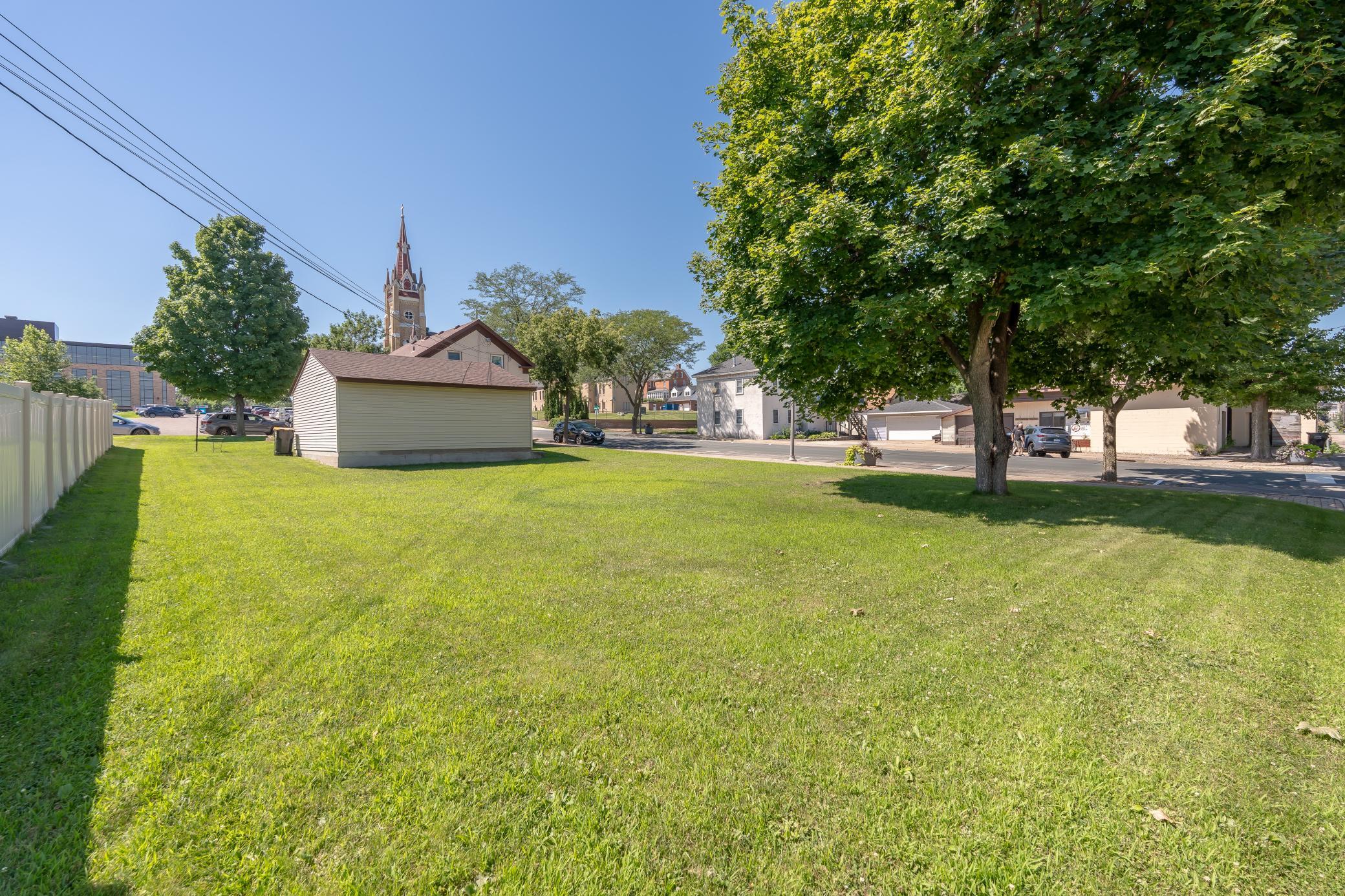 main property photo 15