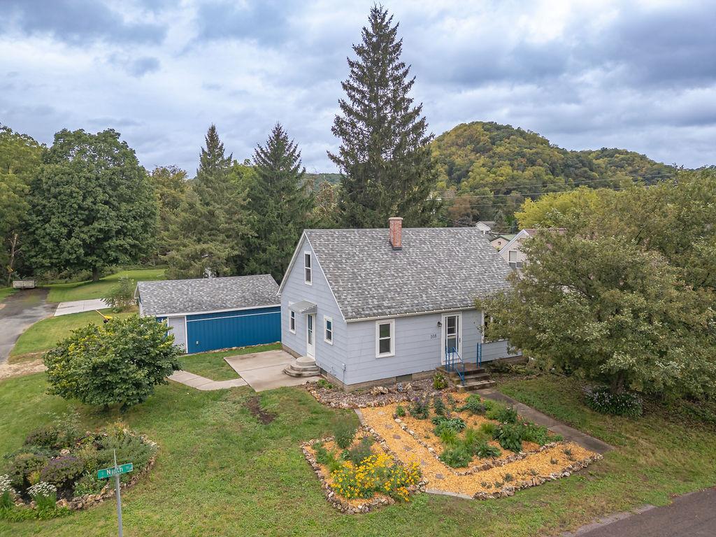 main property photo 21
