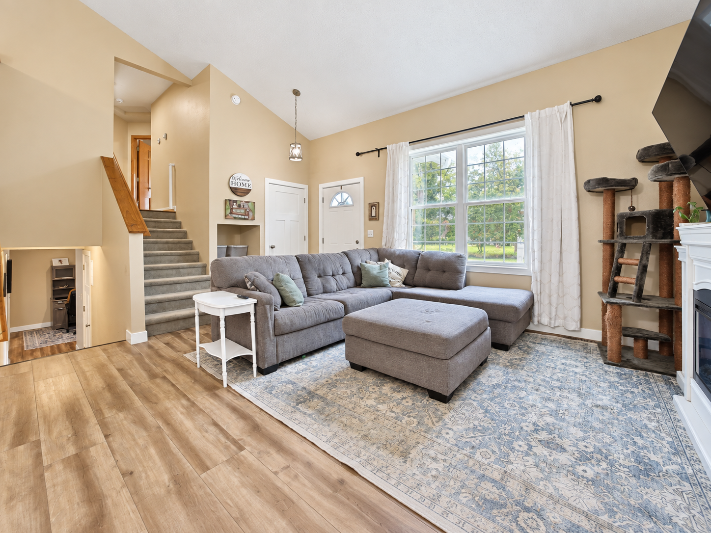 main property photo 9