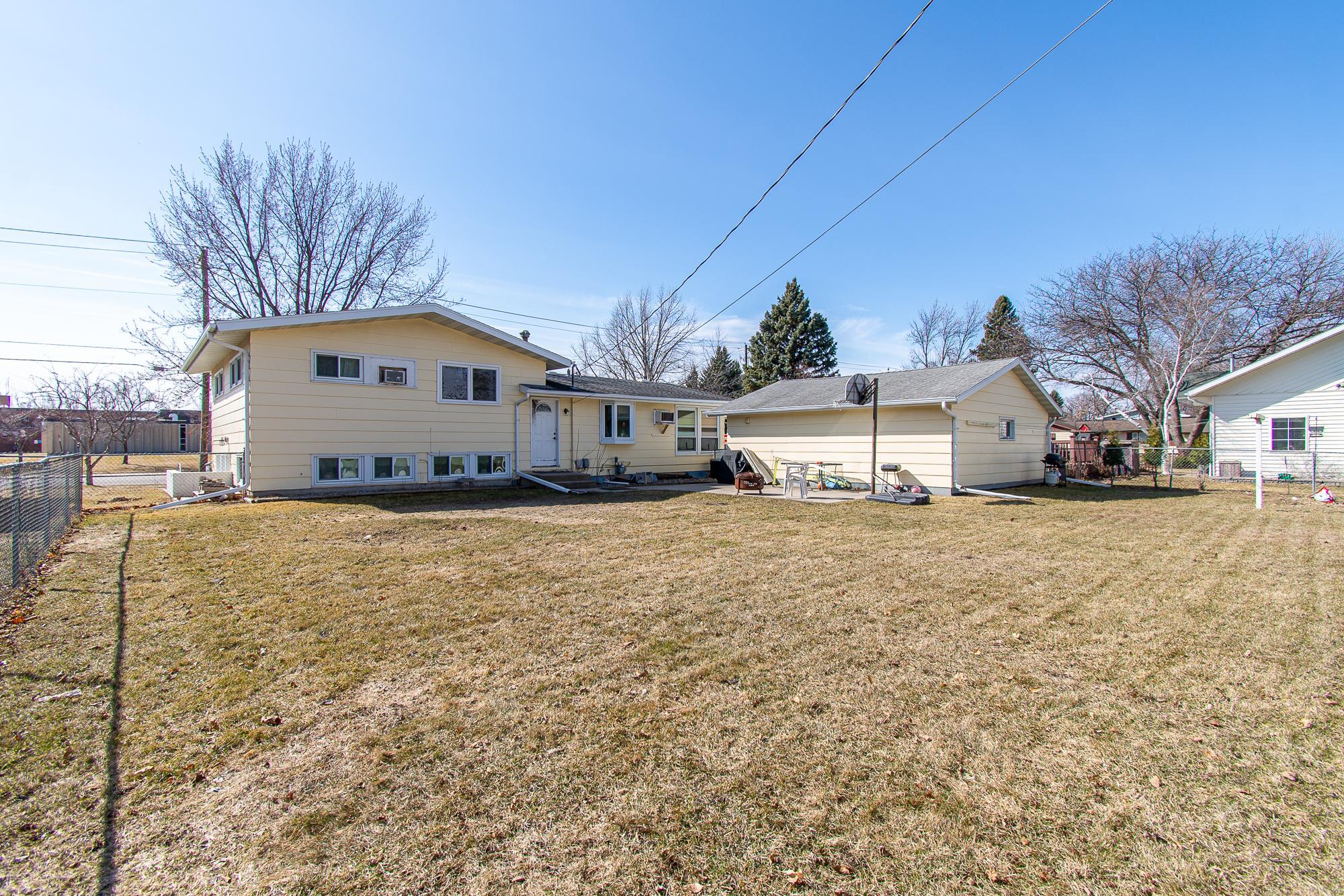 main property photo 25