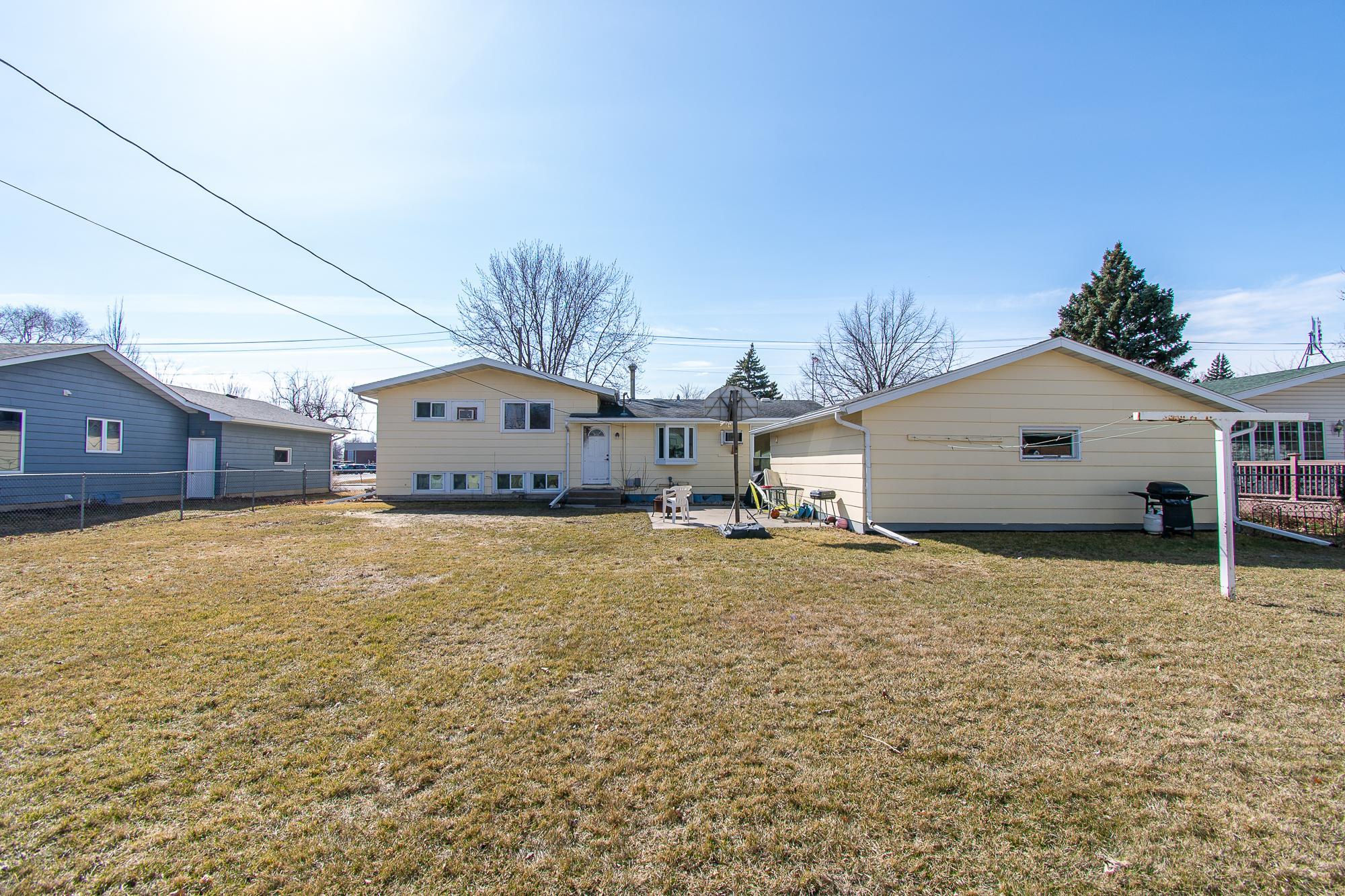 main property photo 26