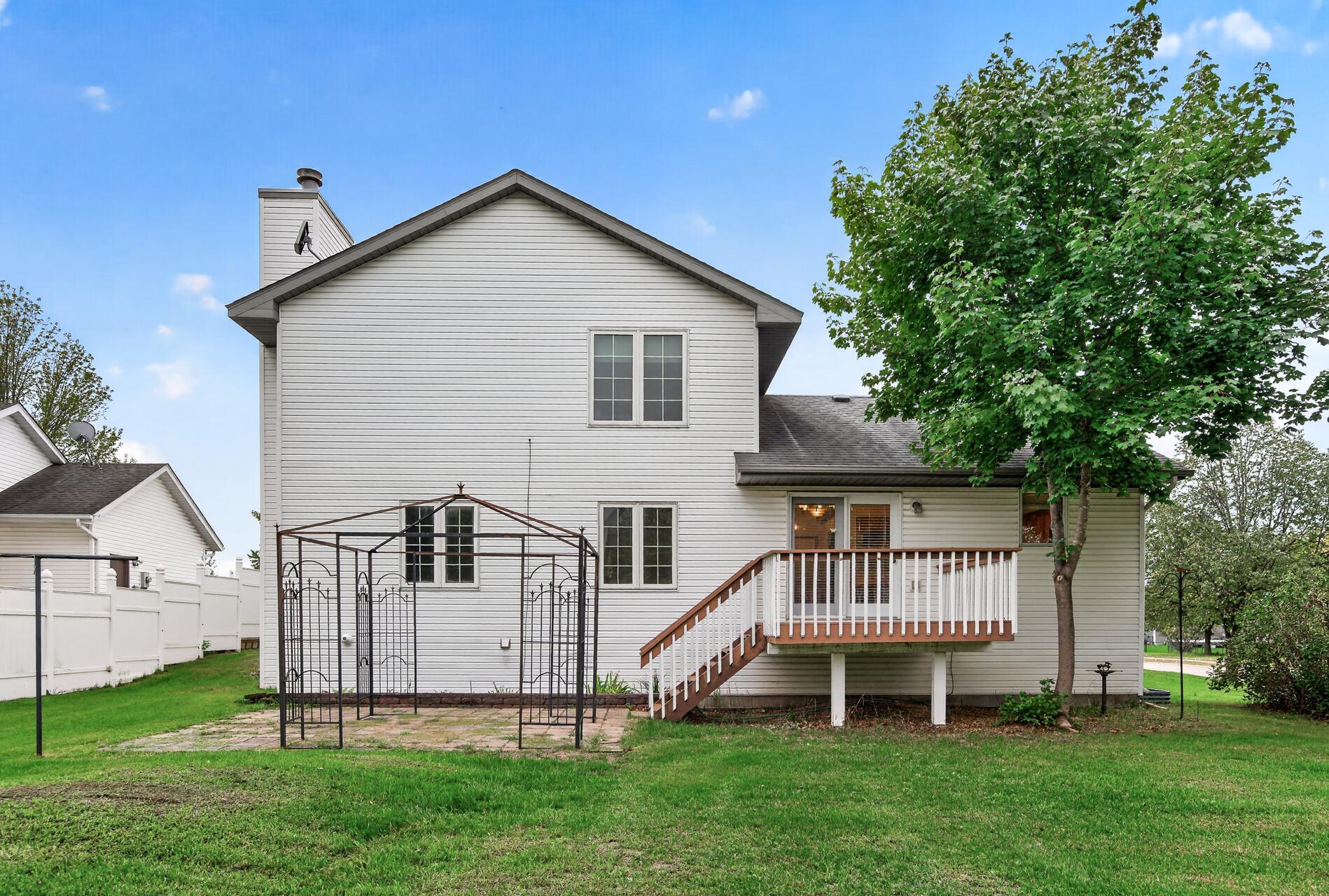 main property photo 28