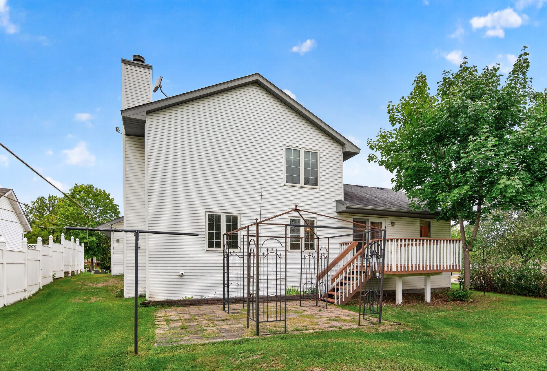 main property photo 29