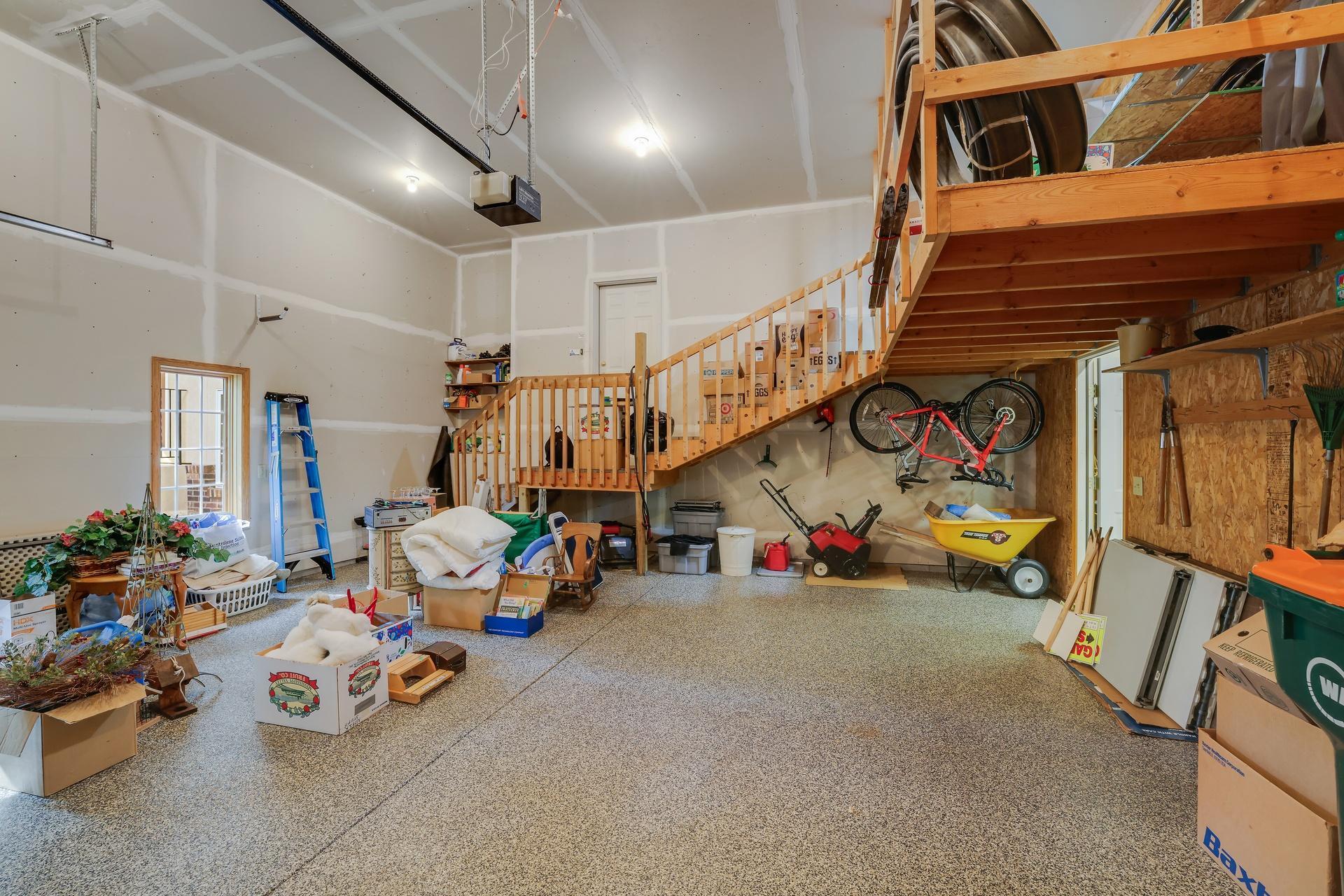 main property photo 49
