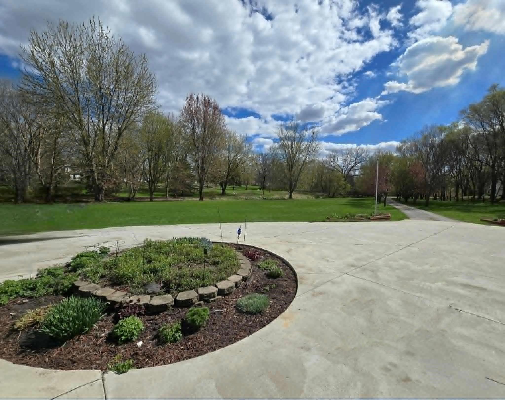 main property photo 36