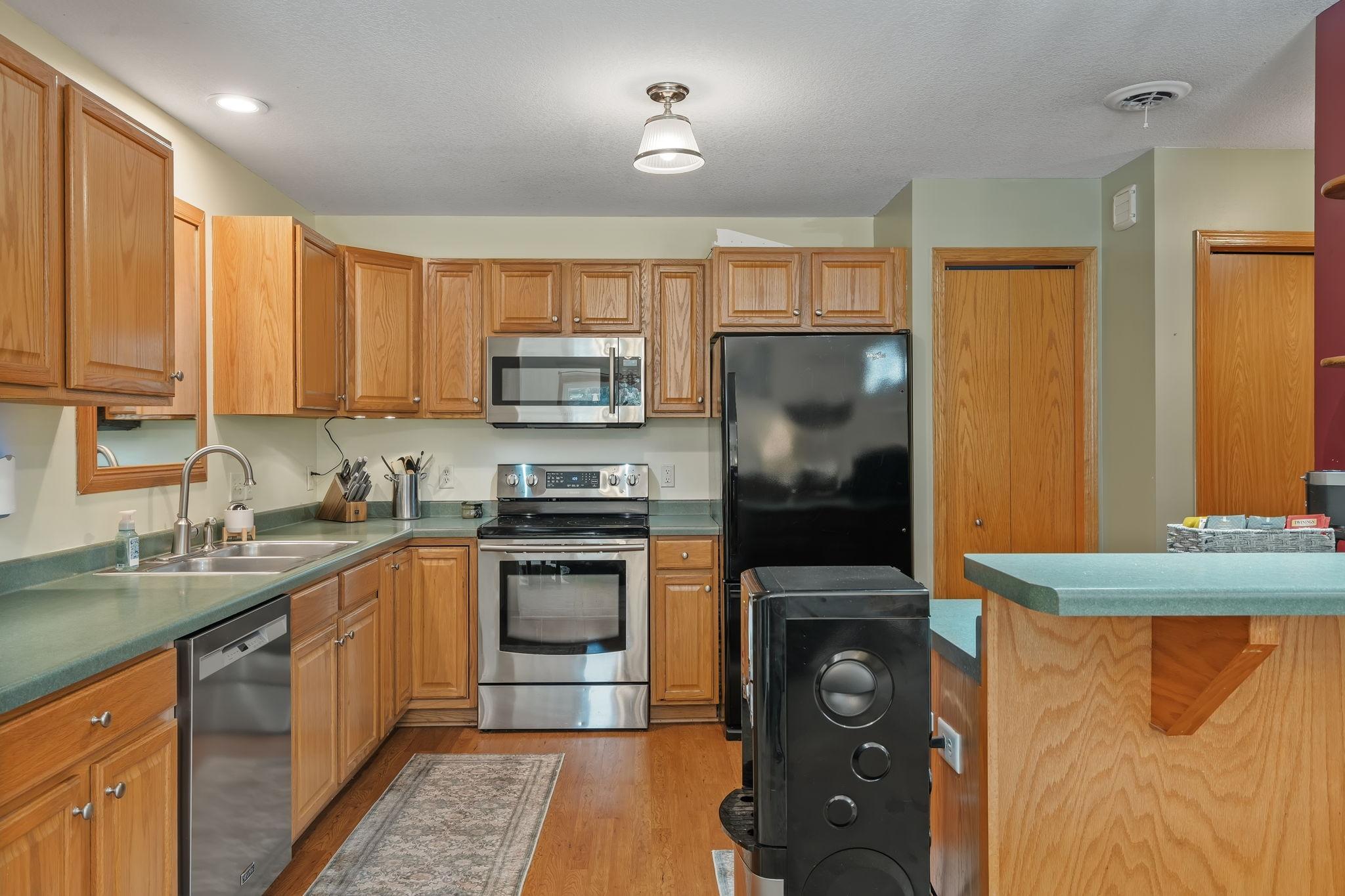 main property photo 12