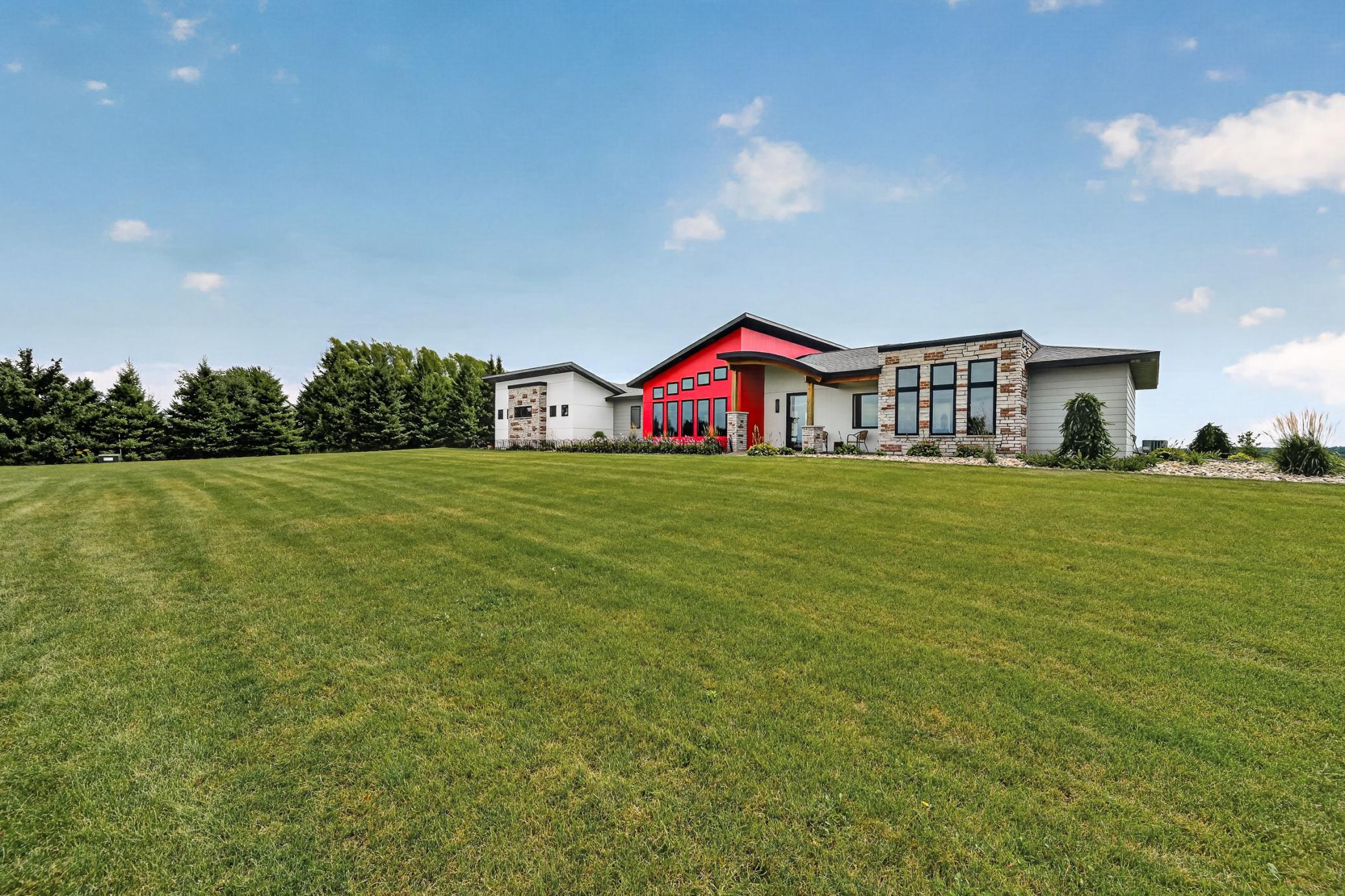 main property photo 45