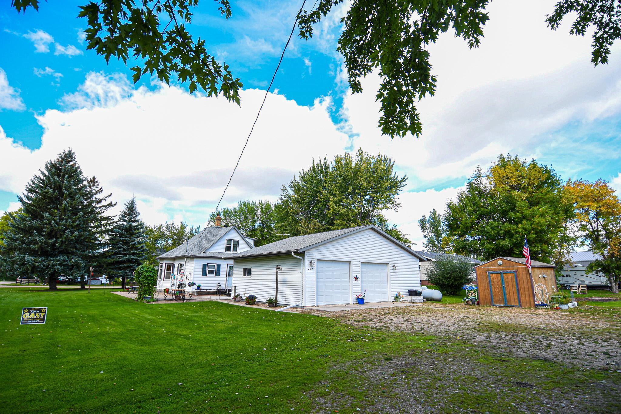main property photo 45