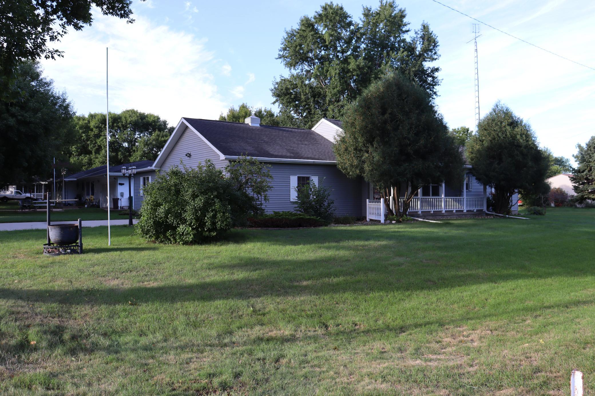 main property photo 16