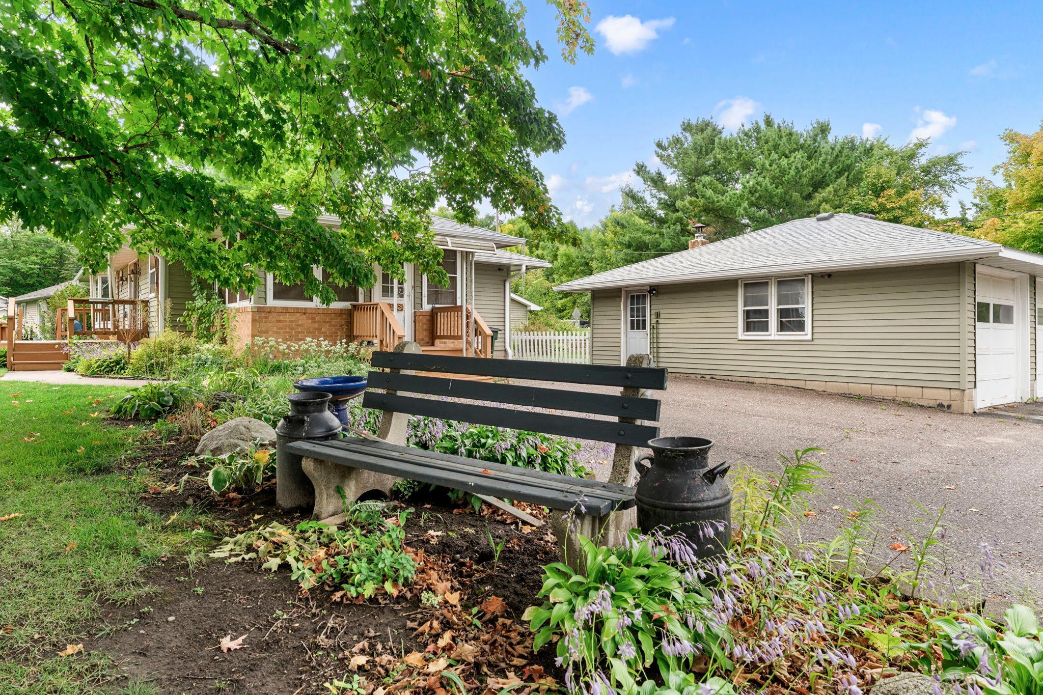 main property photo 90