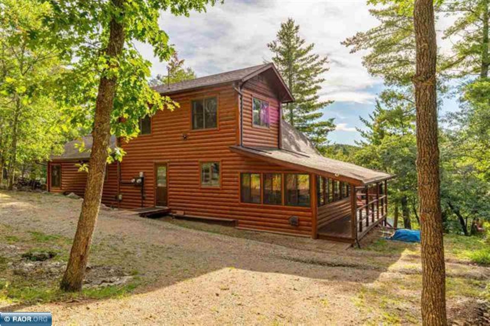 main property photo 28