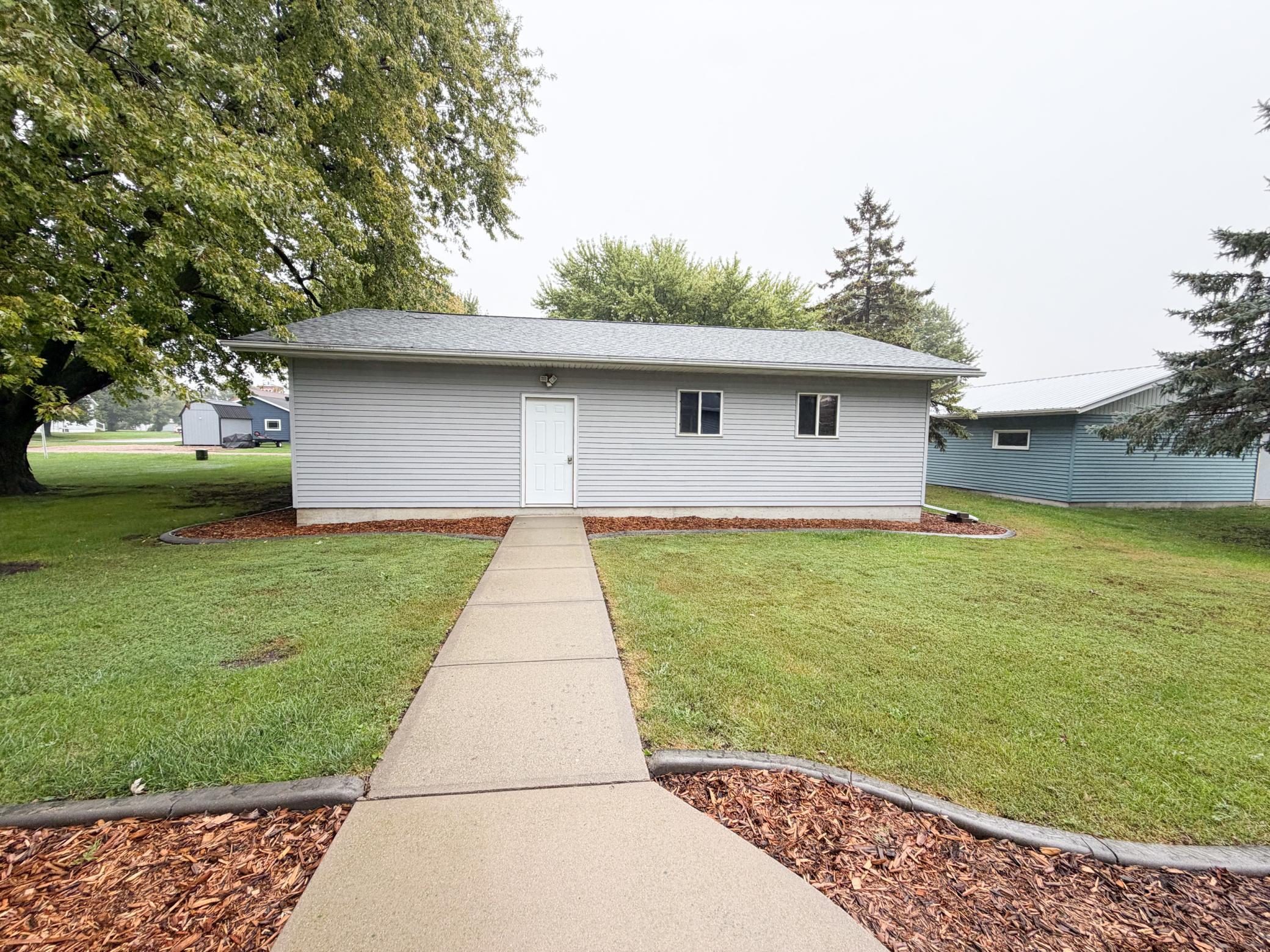 main property photo 42