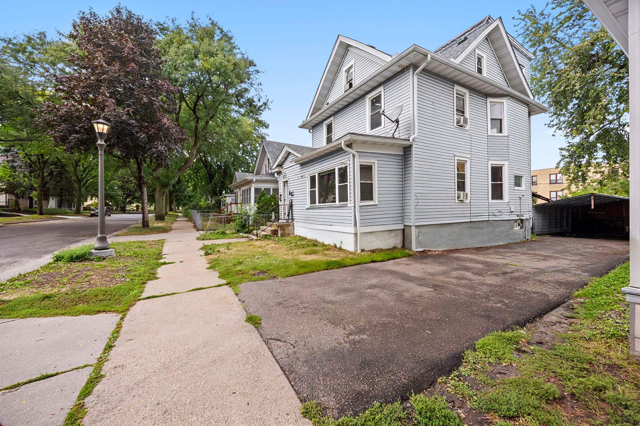 main property photo 3