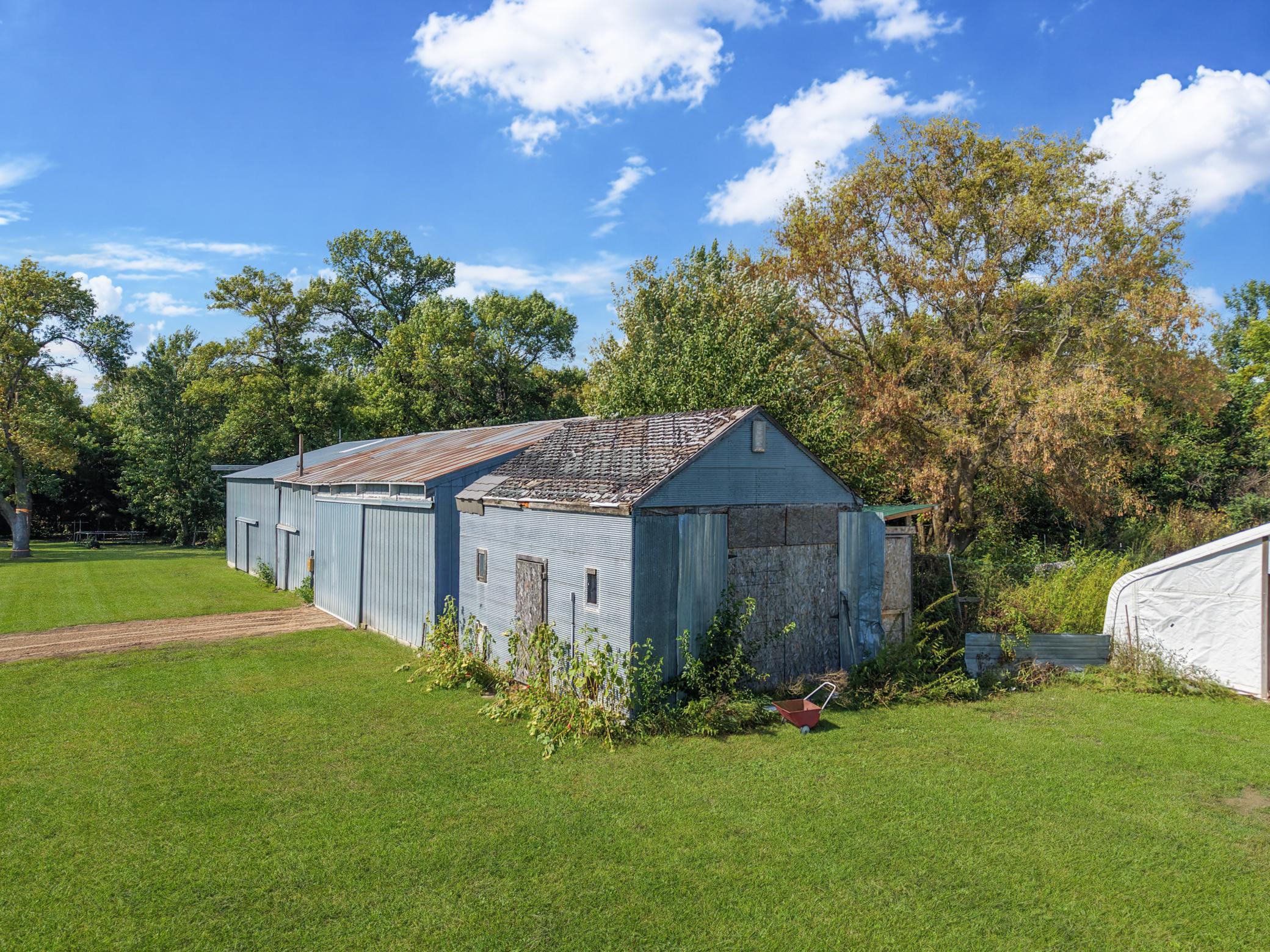 main property photo 44