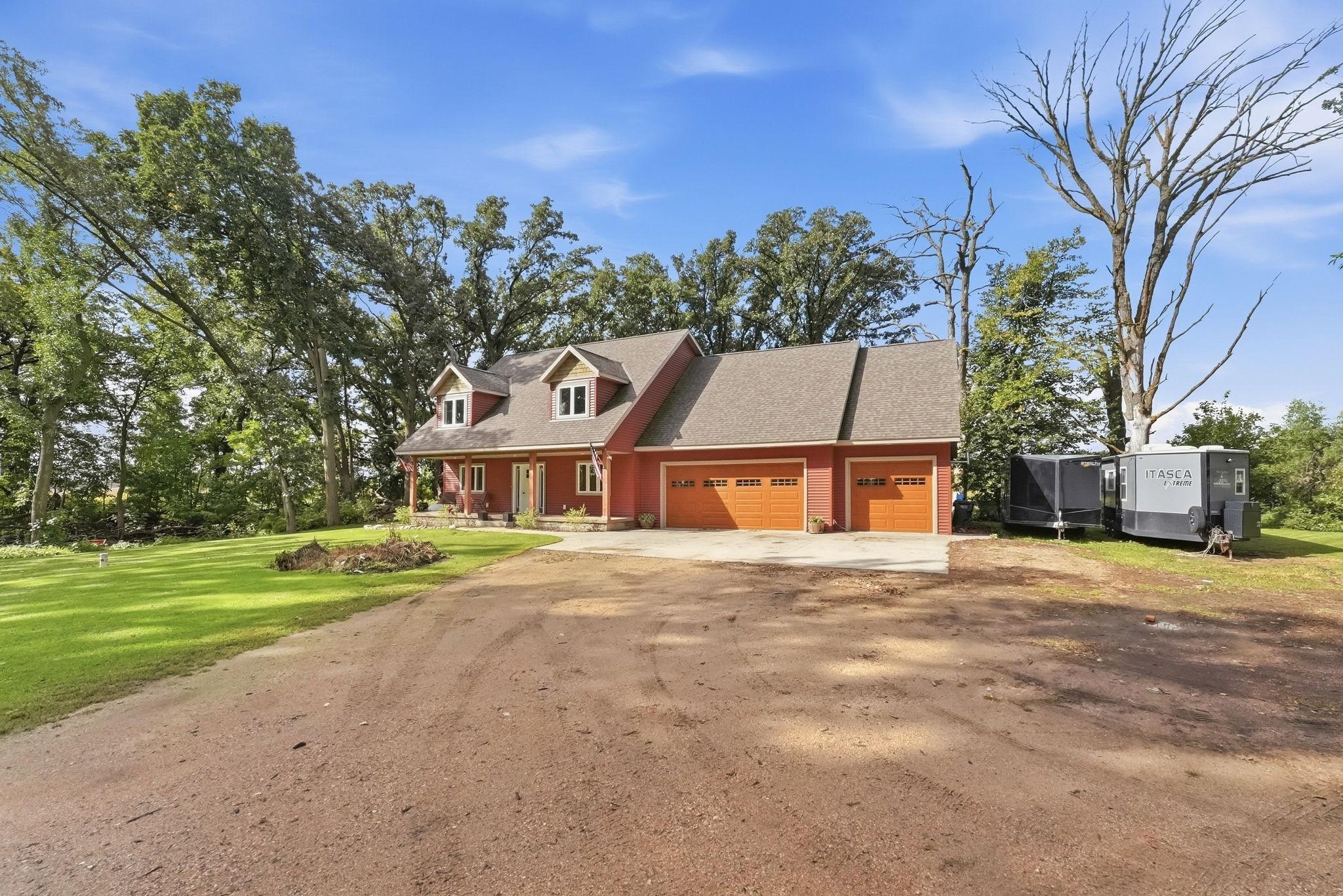 main property photo 42