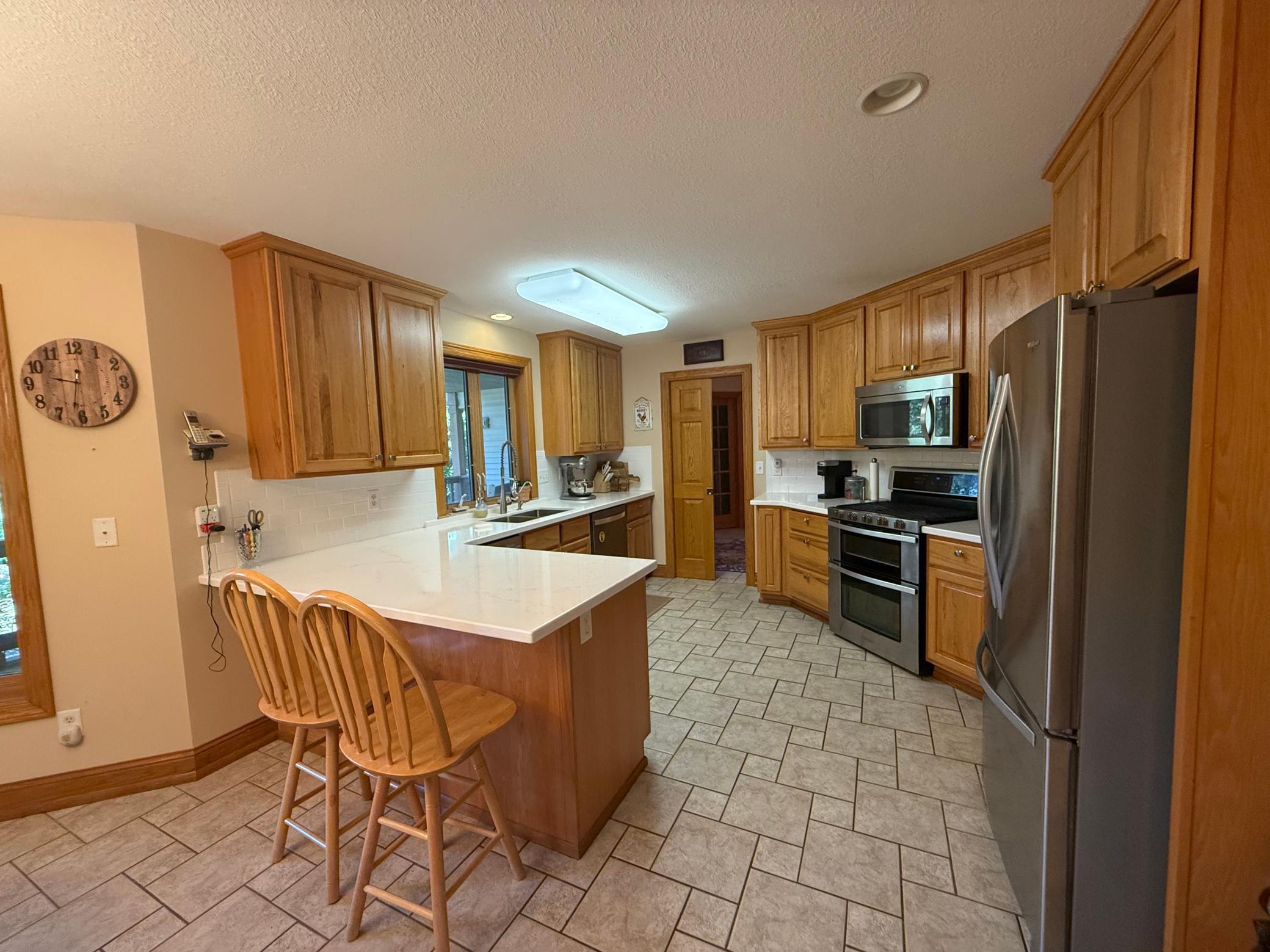 main property photo 6