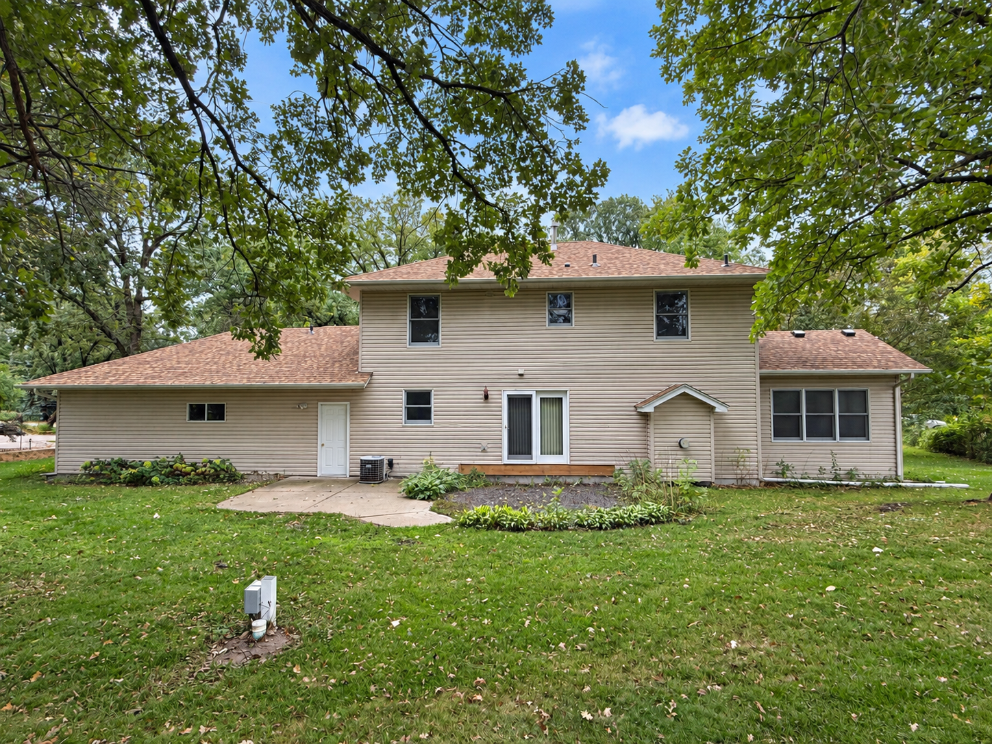 main property photo 40
