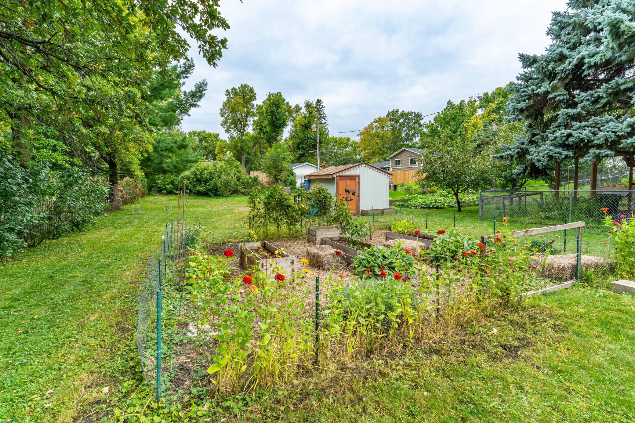main property photo 15