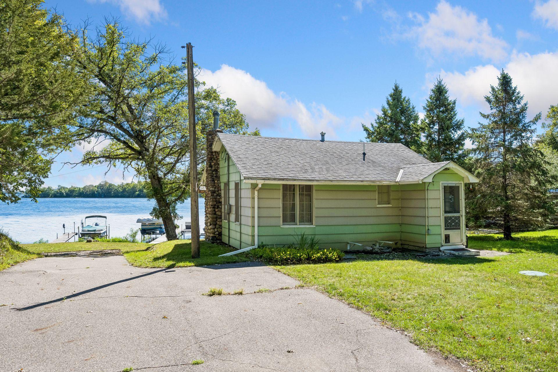 main property photo 28