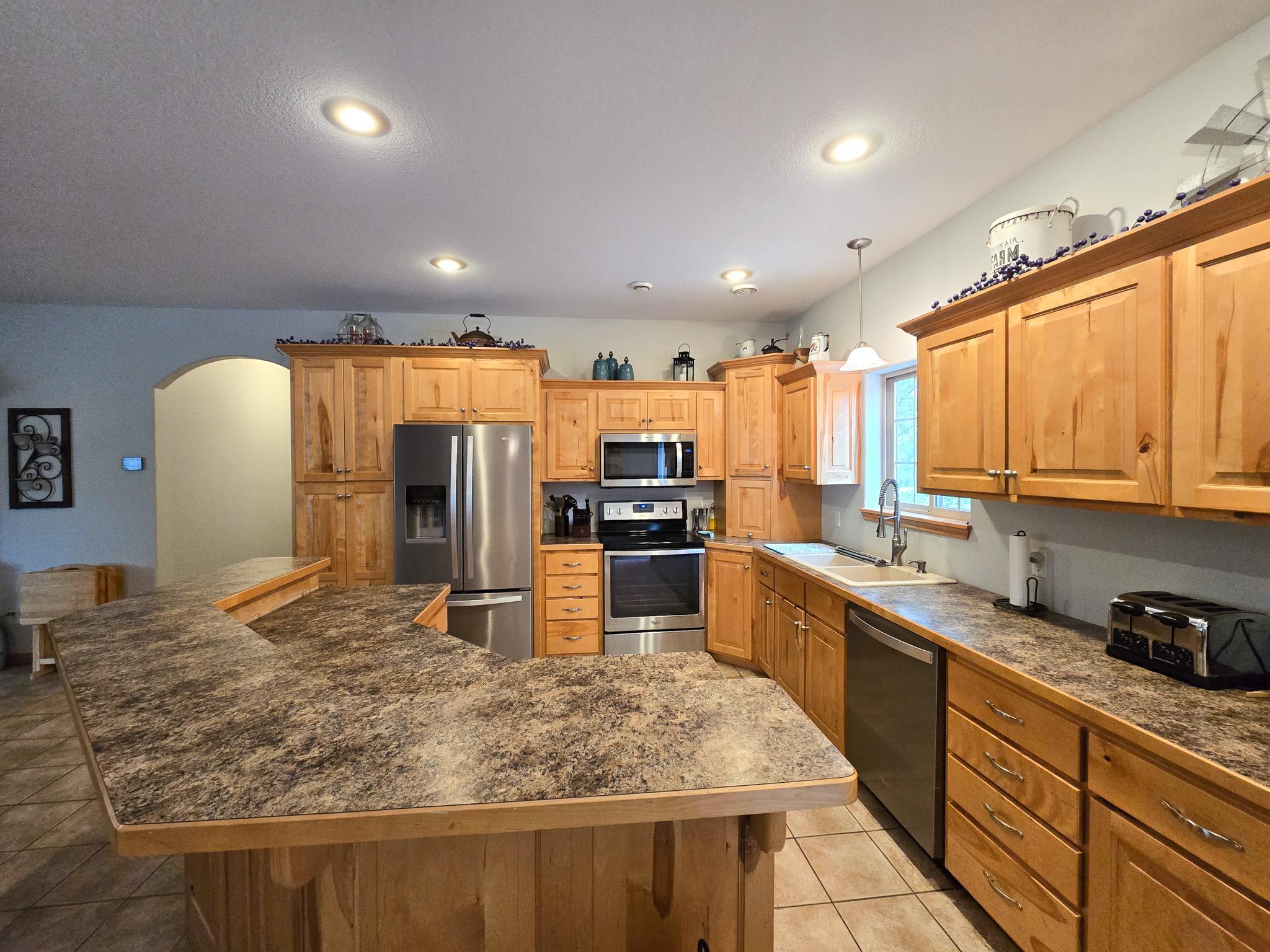 main property photo 6