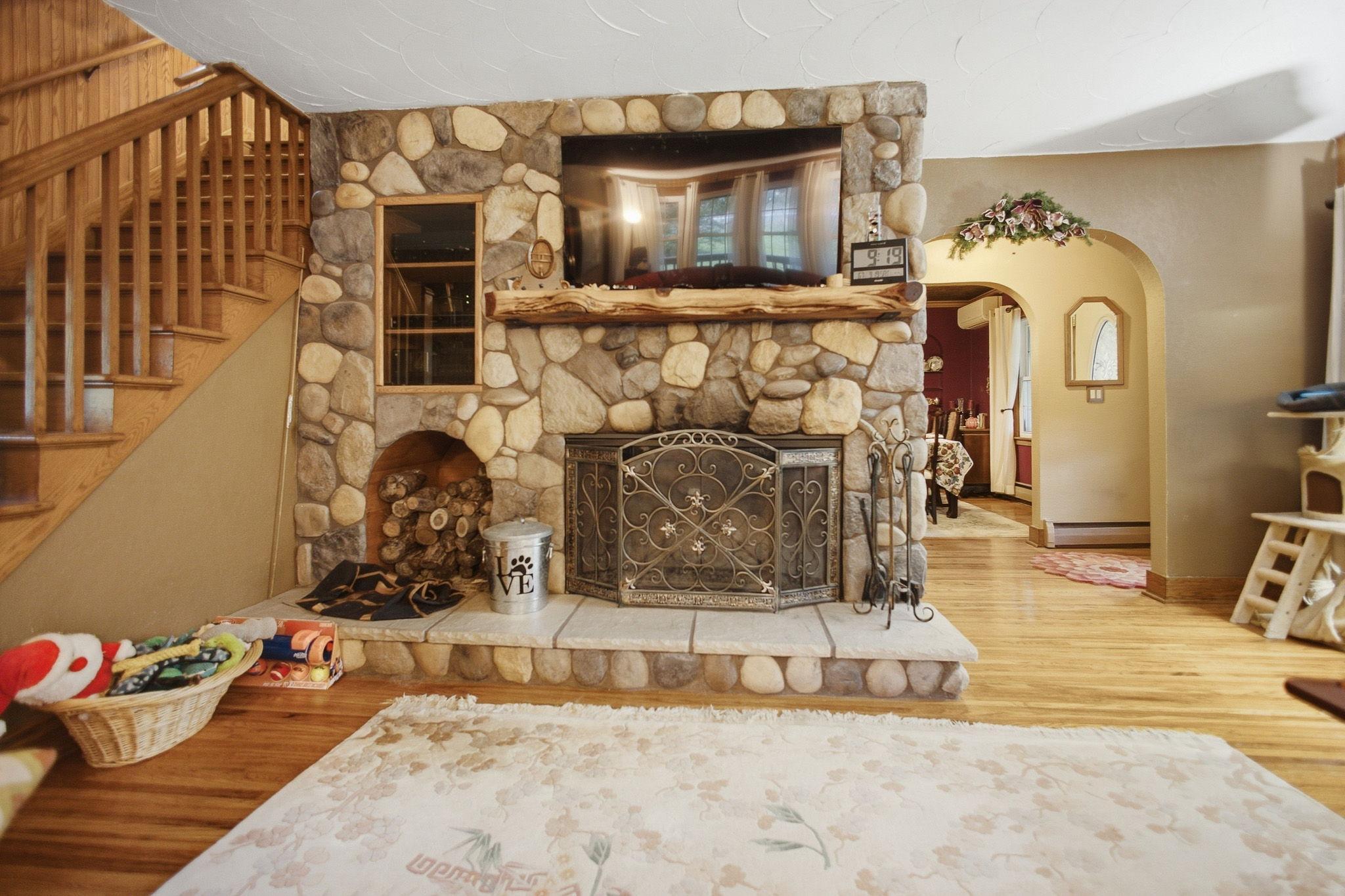 main property photo 12